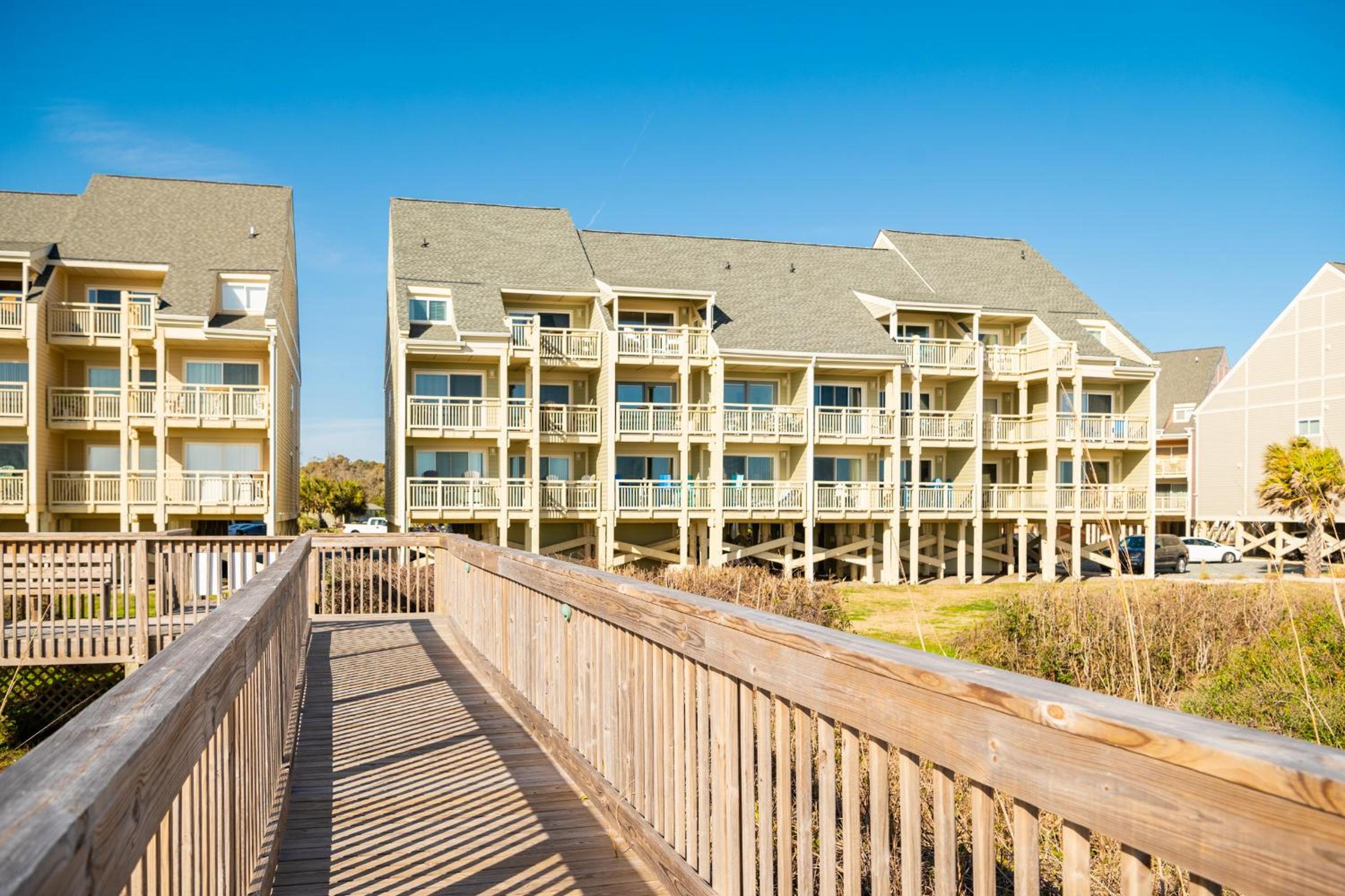 The Breeze by Oak Island Accommodations