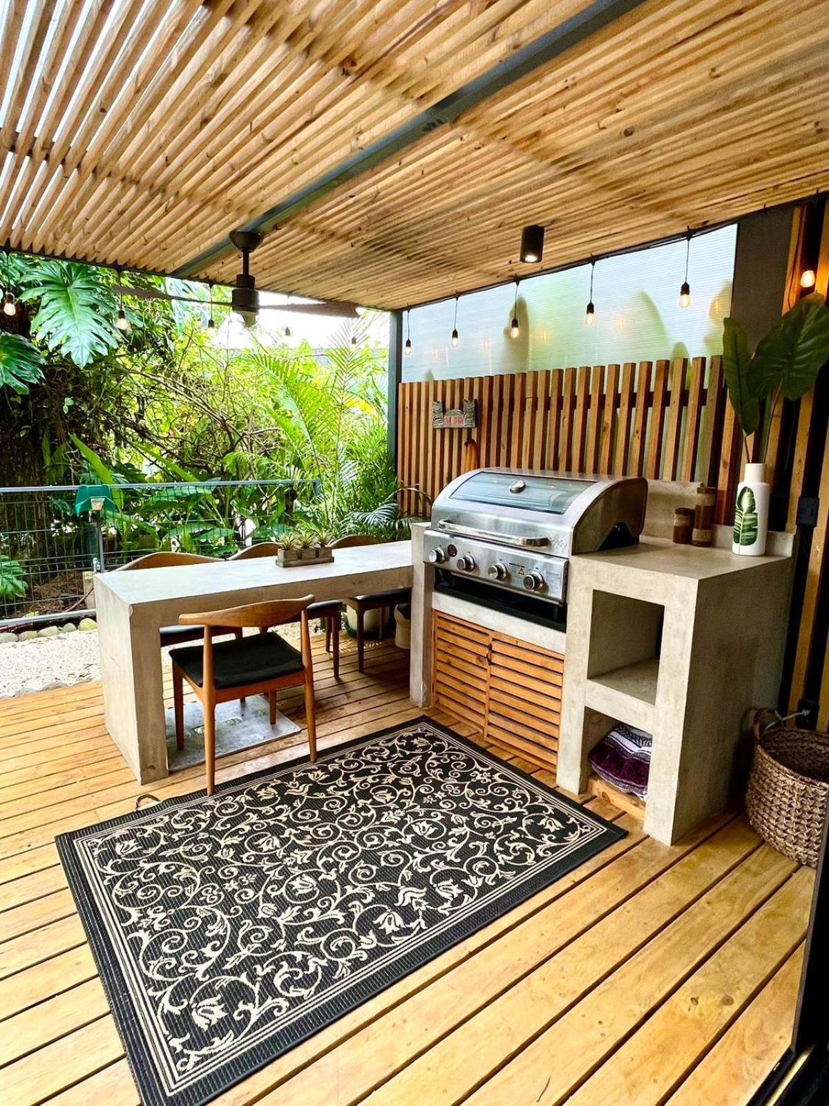 Studio Aloha - Malpais