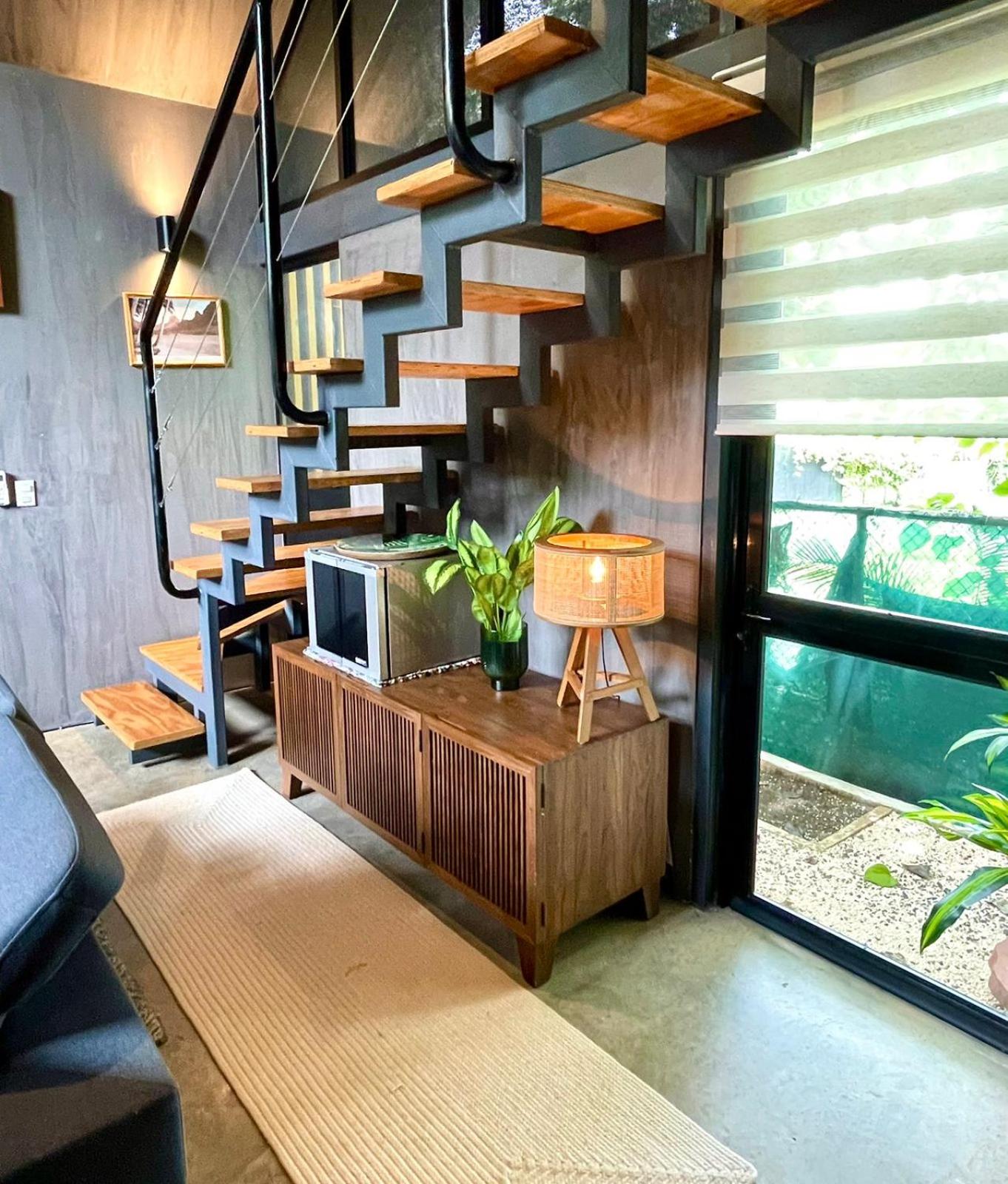 Studio Aloha - Malpais