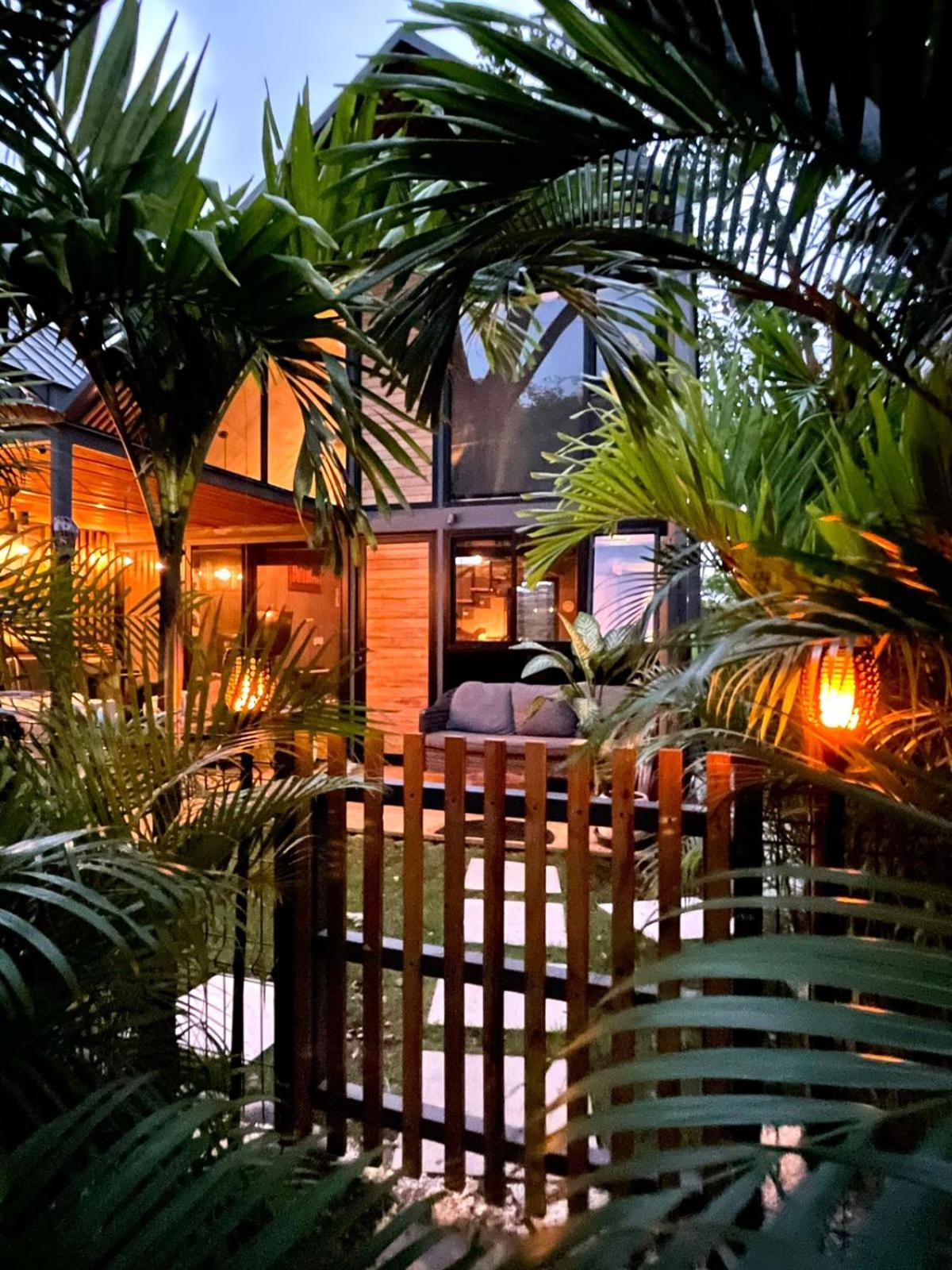 Studio Aloha - Malpais