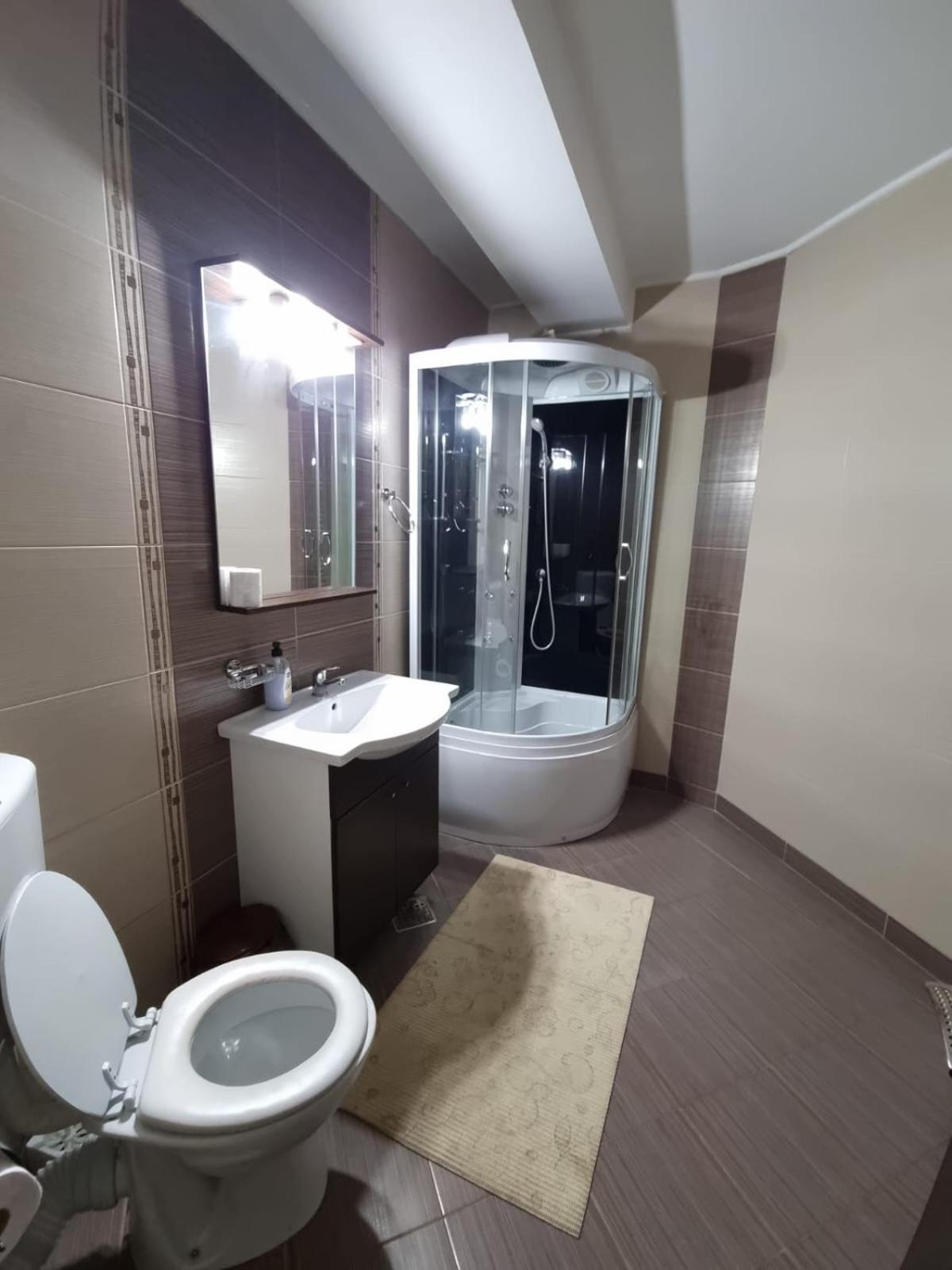 PENSIUNEA LUXURY