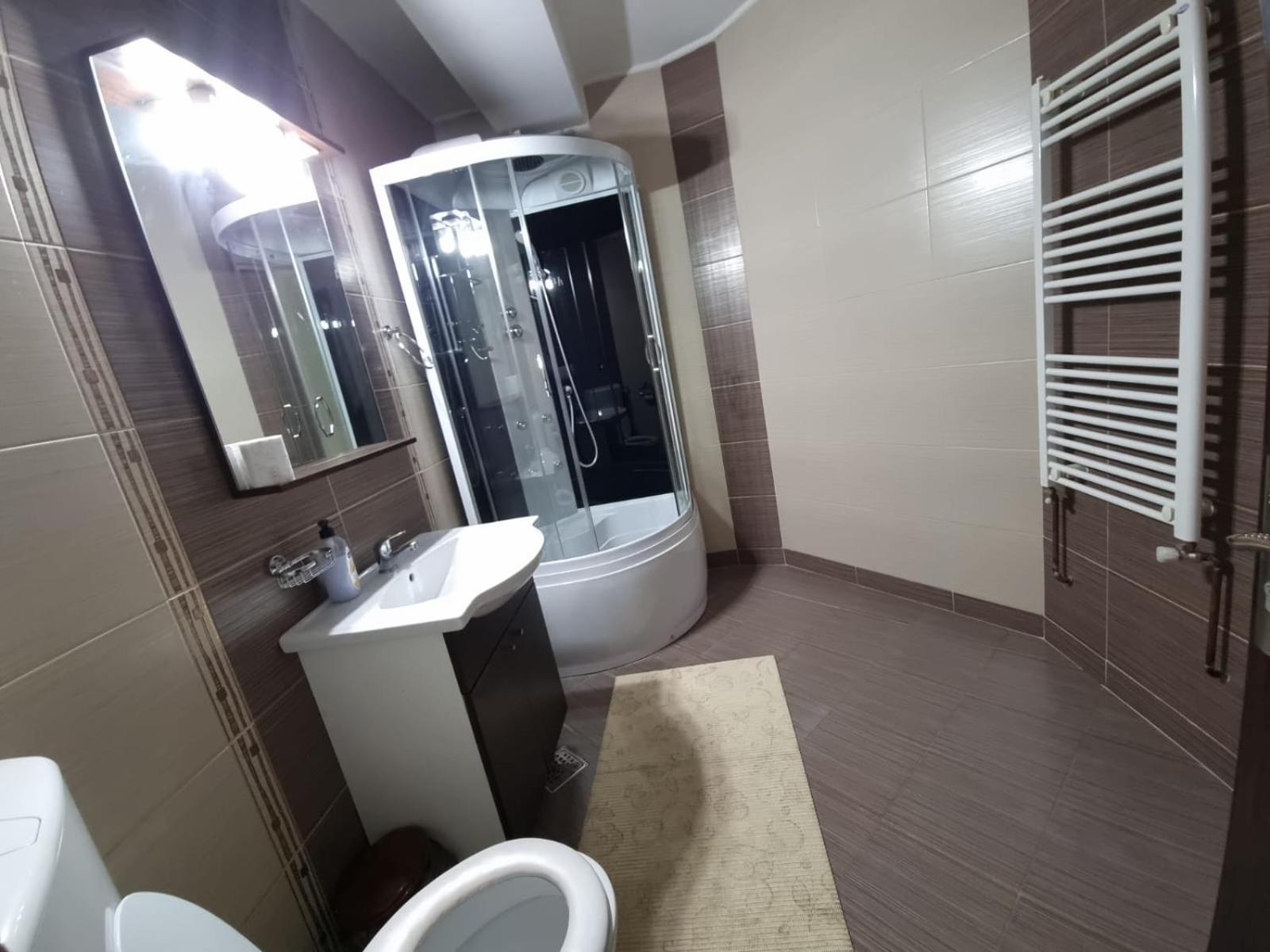 PENSIUNEA LUXURY