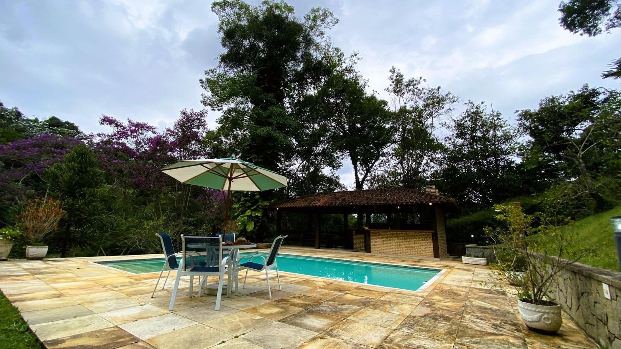 Casa Vargem Alegre, 4 quartos, piscina, gourmet e condomínio completo