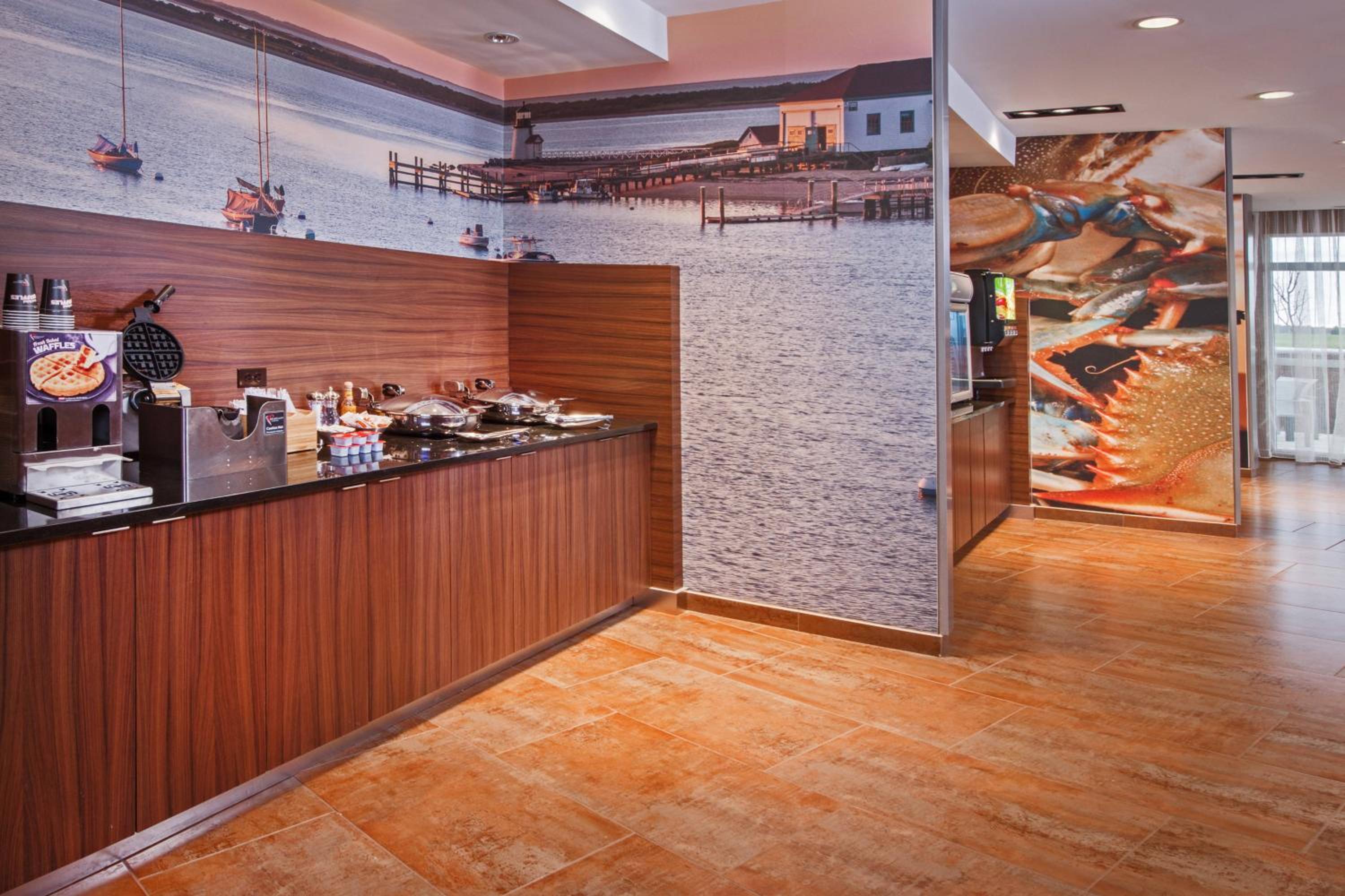 Easton Vacations - Fairfield Inn  Suites by Marriott Easton - Property Image 8
