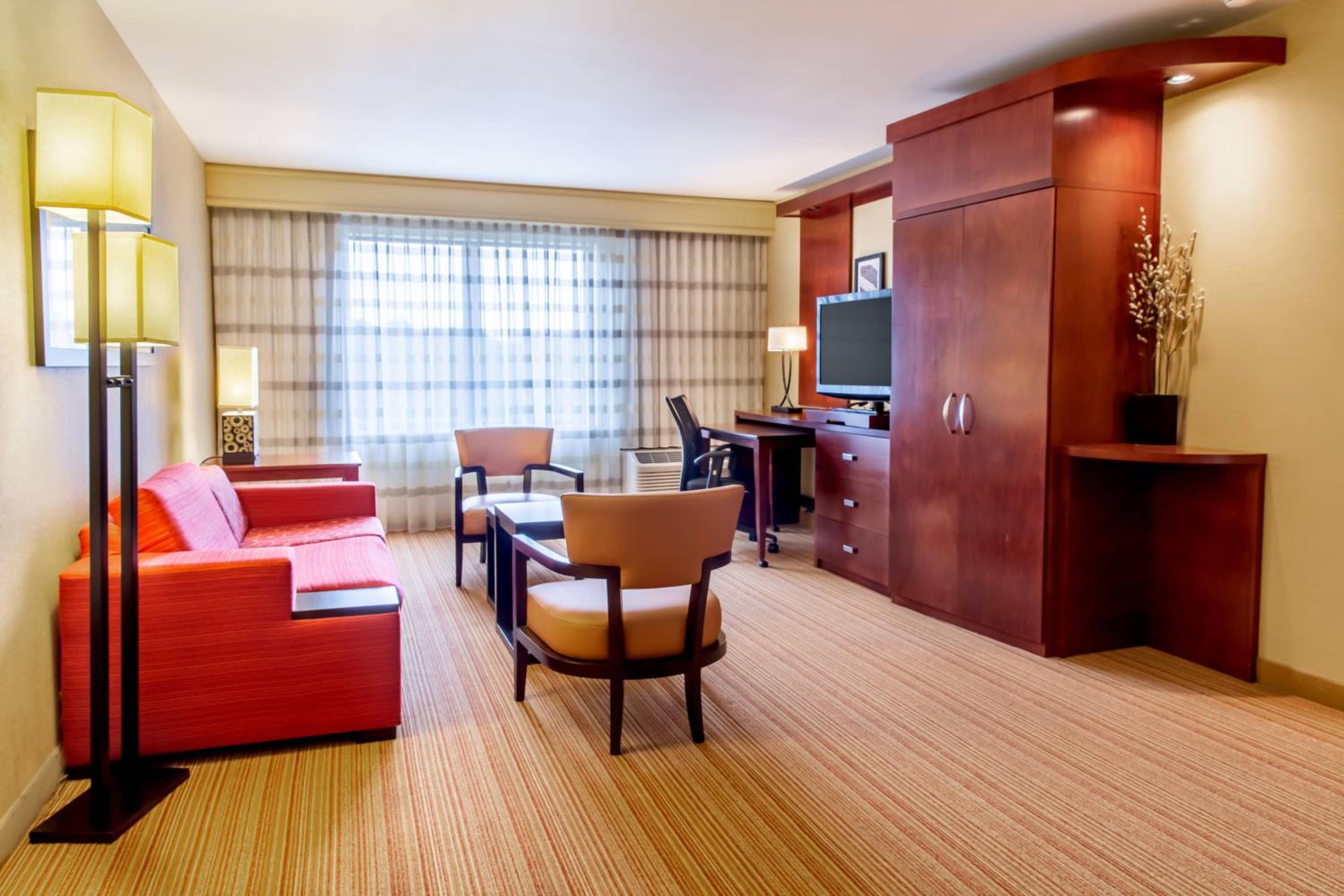 Lexington Vacations - Courtyard by Marriott Lexington Keeneland/Airport - Property Image 11
