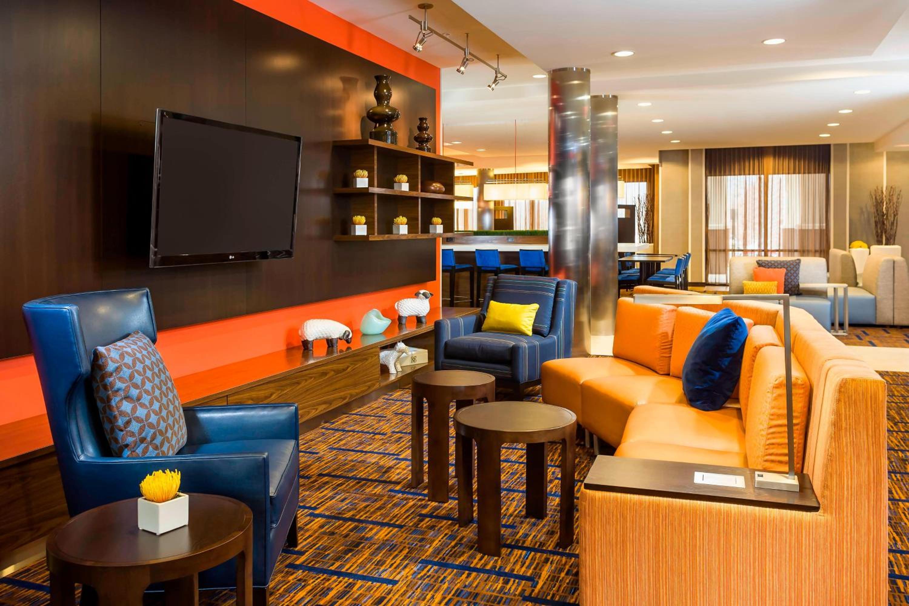 DC Suburbs Vacations - Courtyard by Marriott Stafford Quantico - Property Image 1