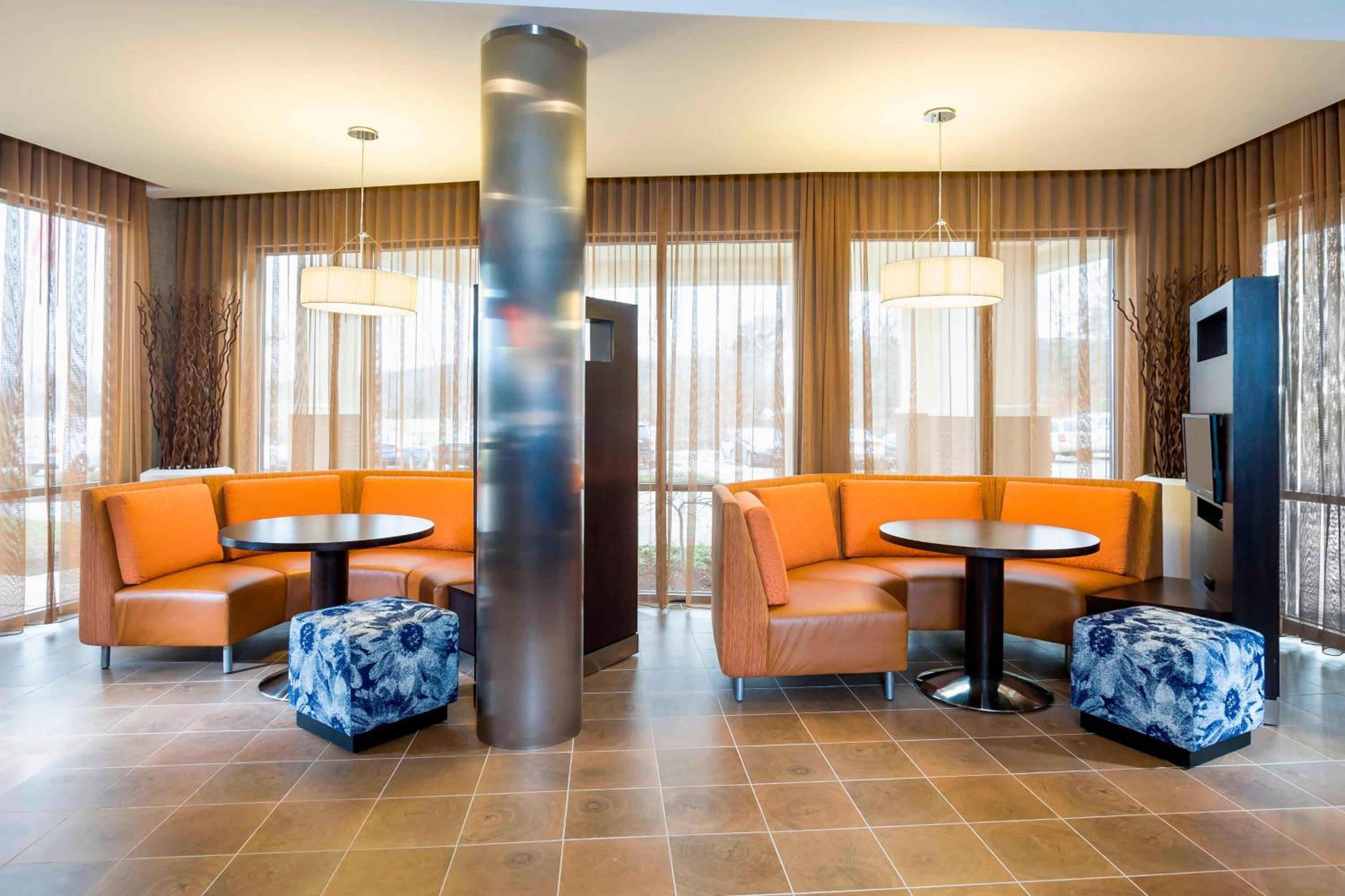 Courtyard by Marriott Stafford Quantico - Property Image 7