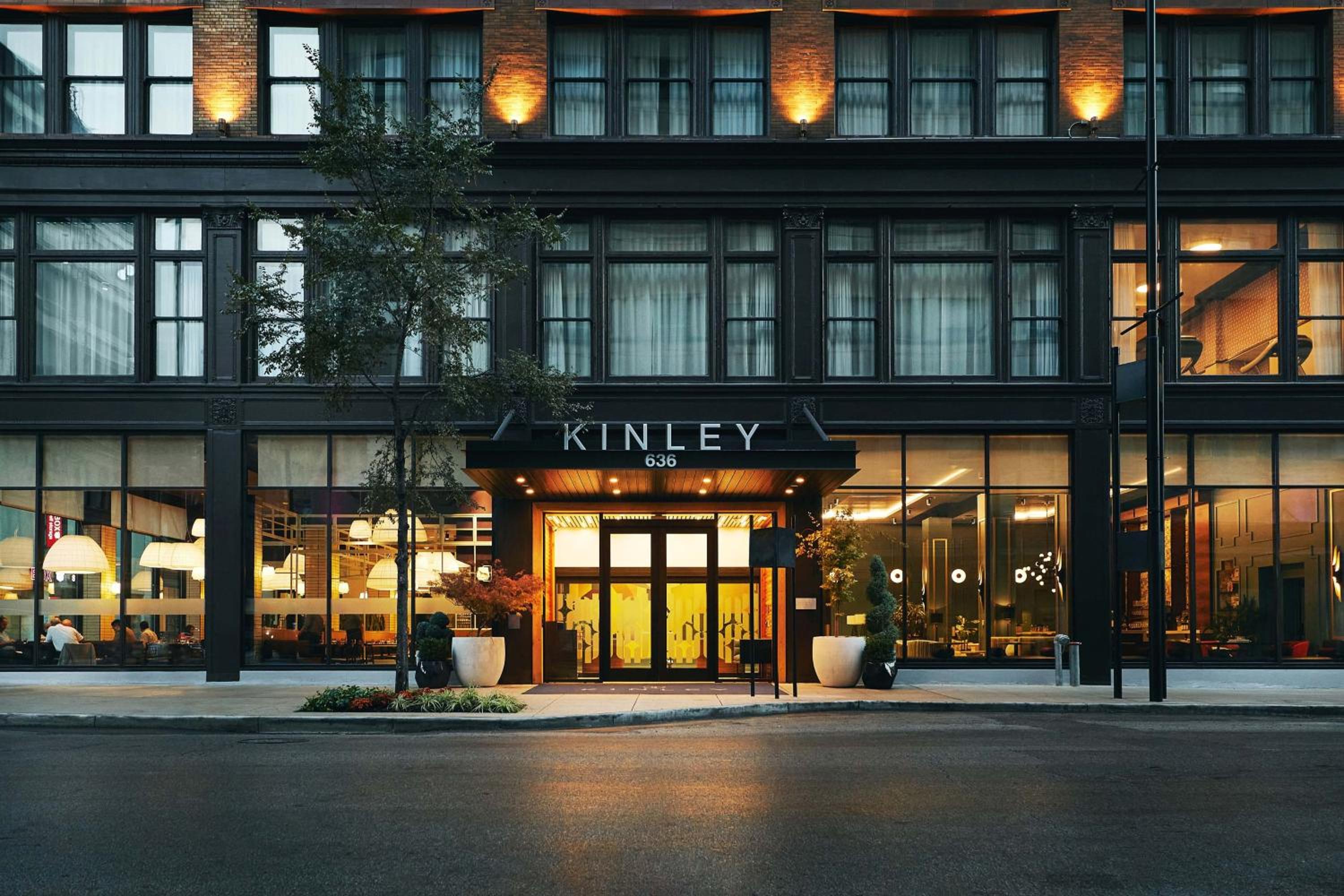 Hotel Kinley Cincinnati Downtown, a Tribute Portfolio Hotel - Image 1