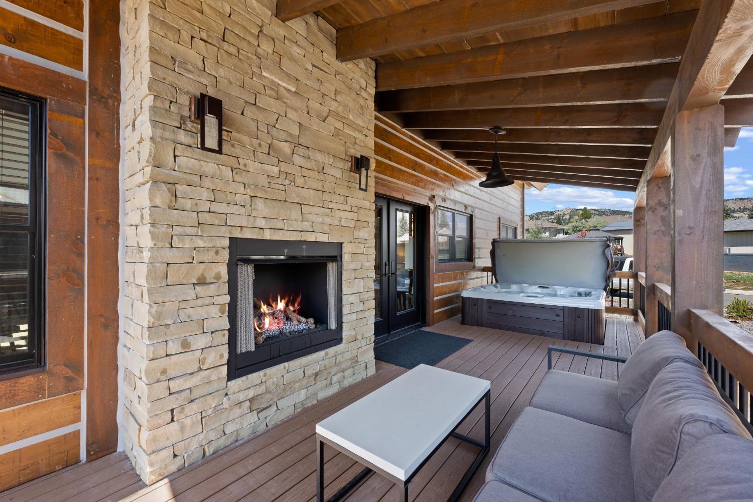 Estes Dream! Brand New End Unit with Two Patios, Indoor/Outdoor Fireplace and Jacuzzi