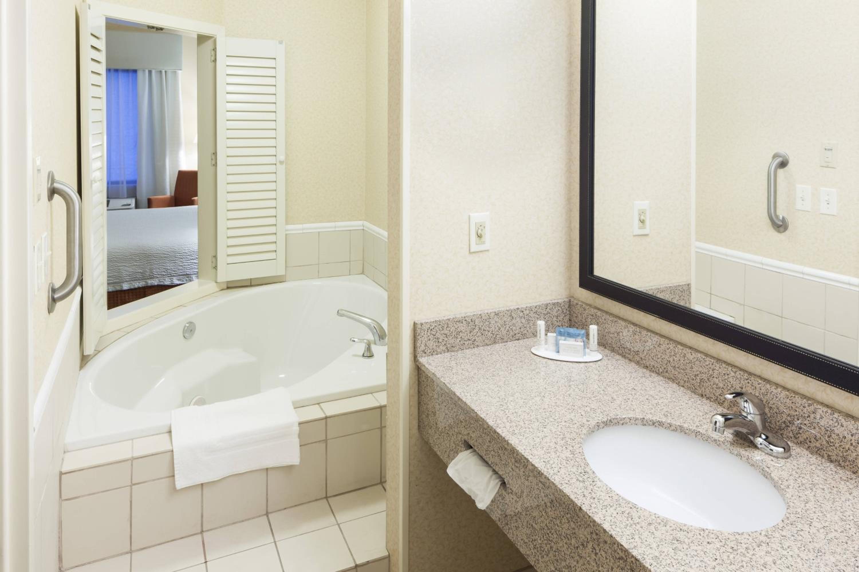 Ruston Vacations - Fairfield by Marriott Ruston - Property Image 12