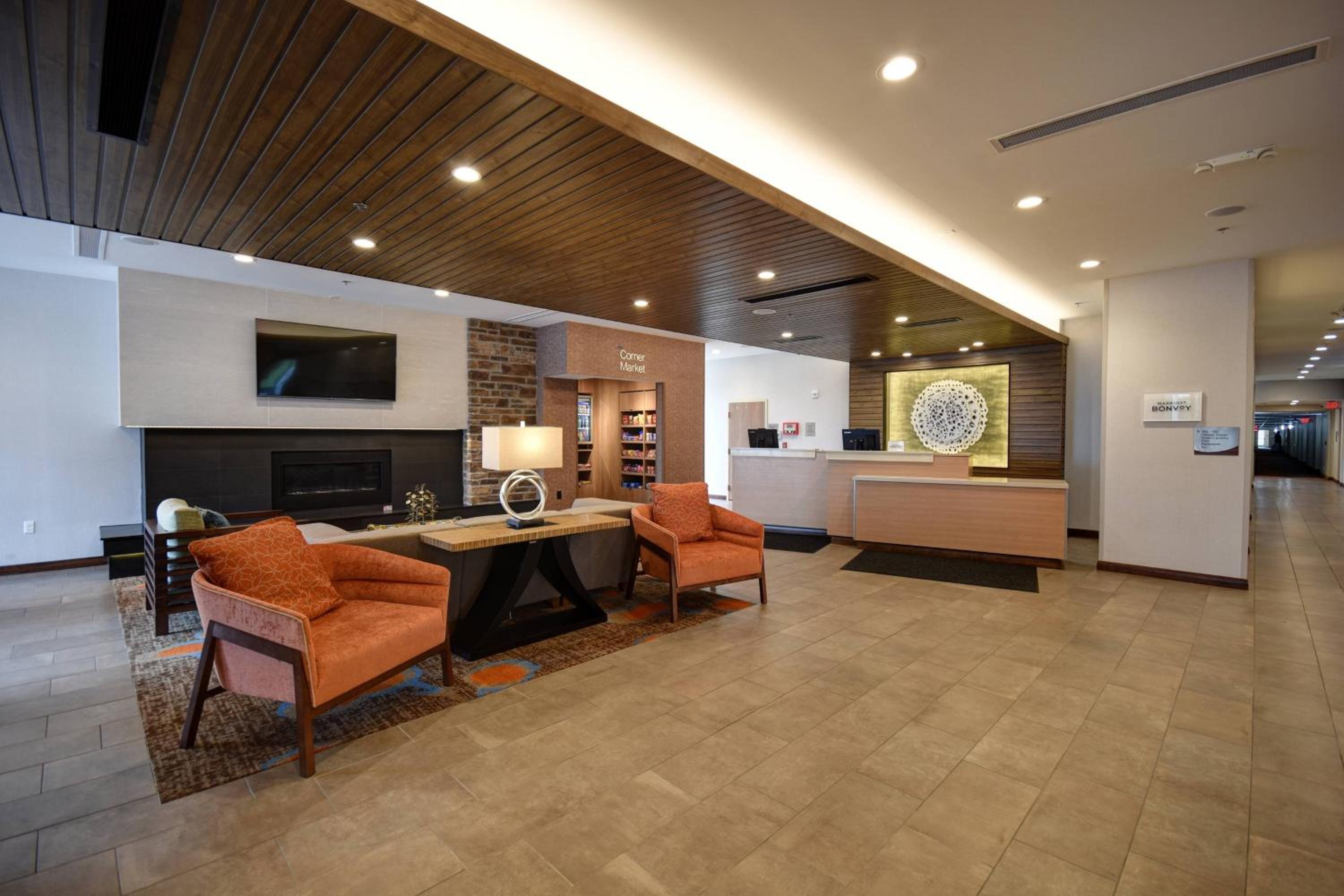 Milwaukee Vacations - Fairfield Inn  Suites by Marriott Milwaukee North - Property Image 1