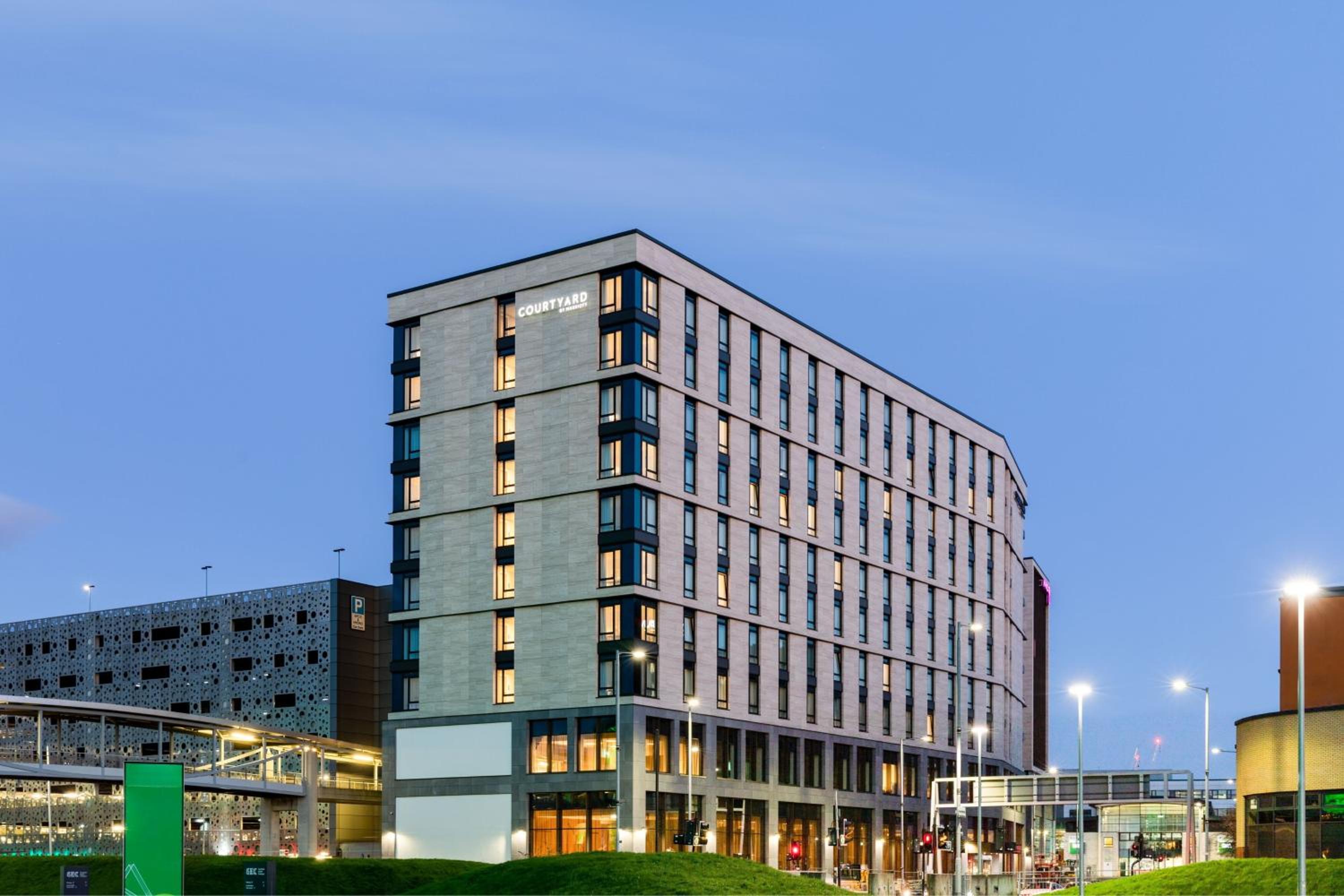 Hotel Courtyard by Marriott Glasgow SEC - Image 1