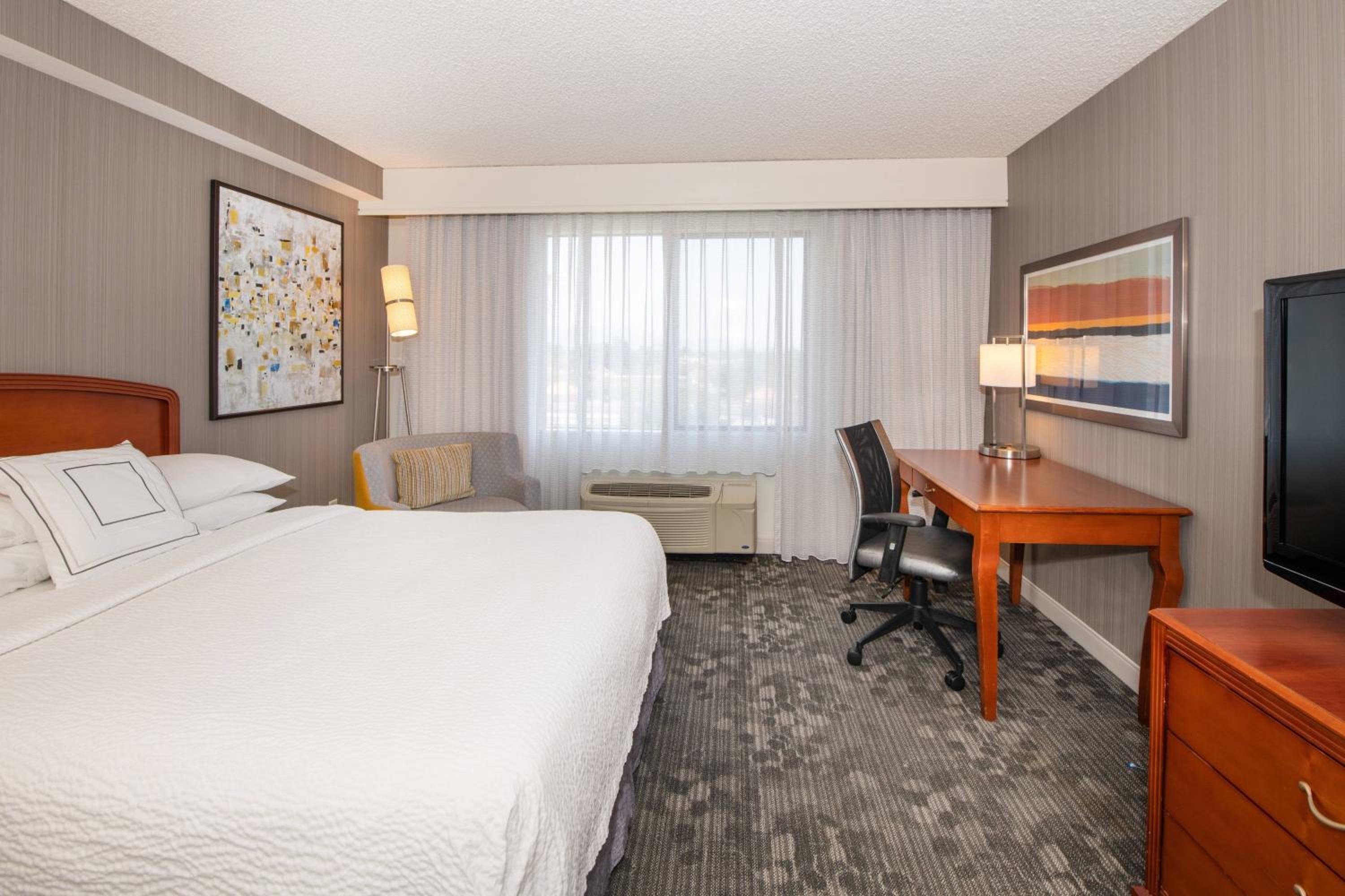 Newark Vacations - Courtyard by Marriott Newark Silicon Valley - Property Image 43