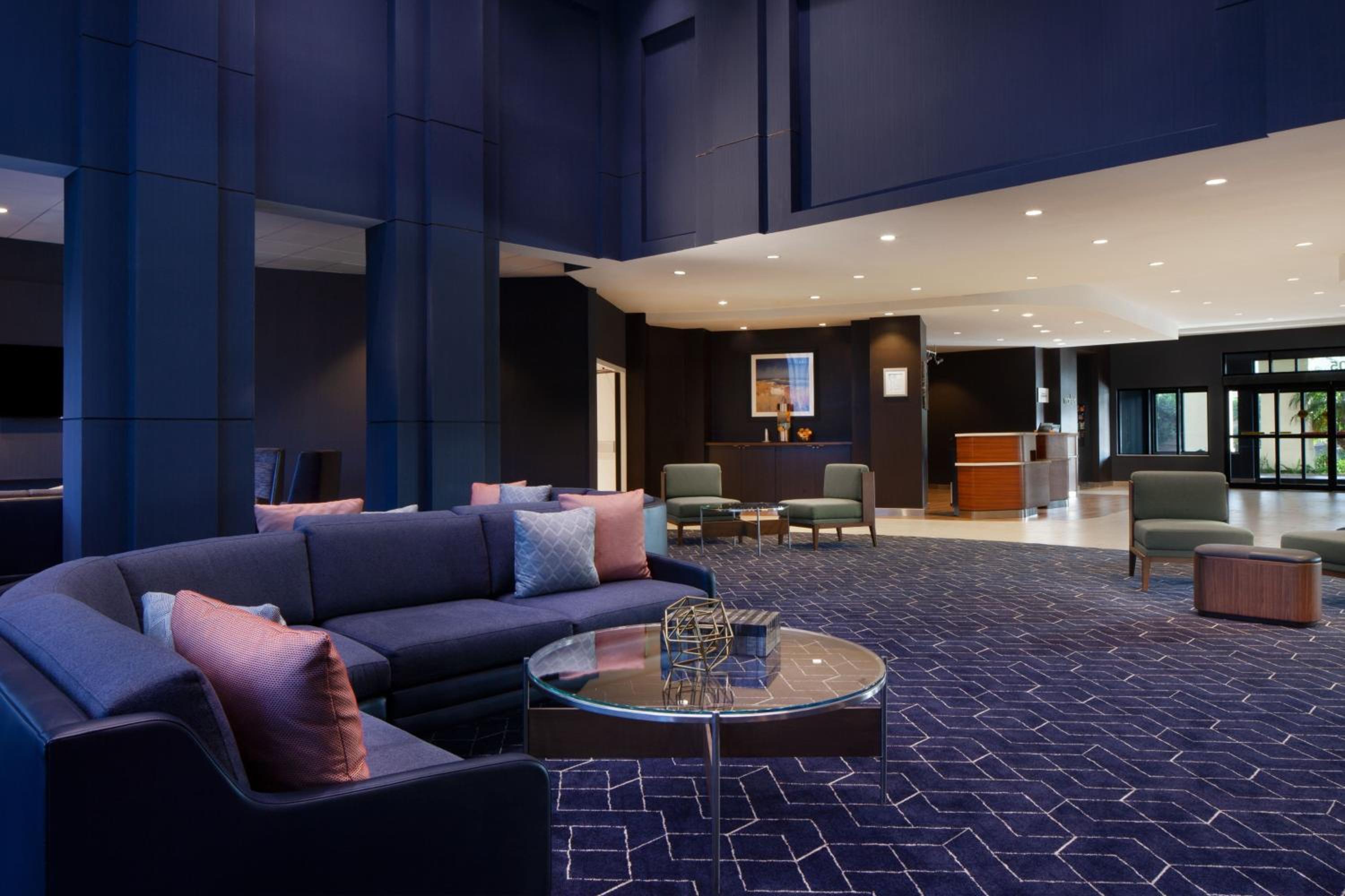 San Jose Vacations - Courtyard by Marriott Newark Silicon Valley - Property Image 1
