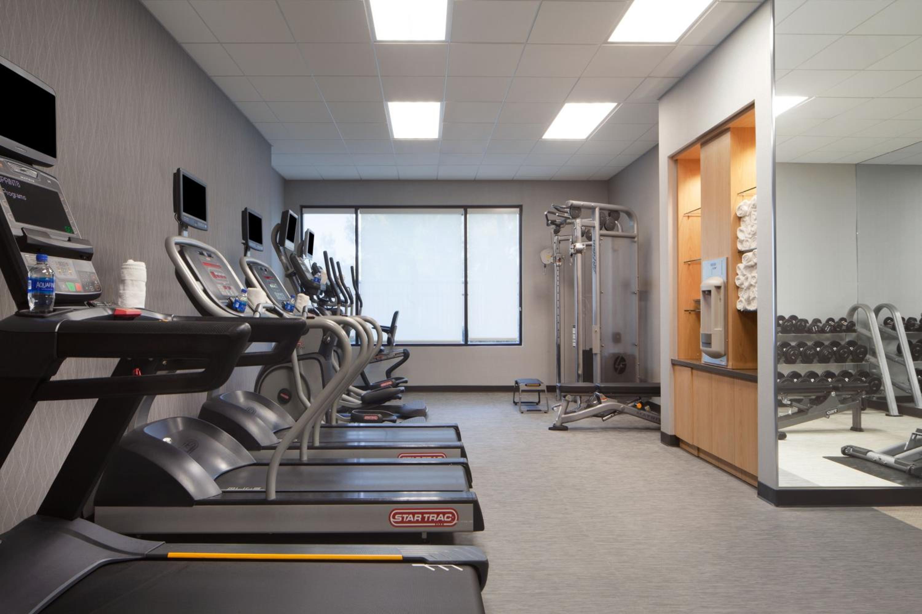 Newark Vacations - Courtyard by Marriott Newark Silicon Valley - Property Image 21