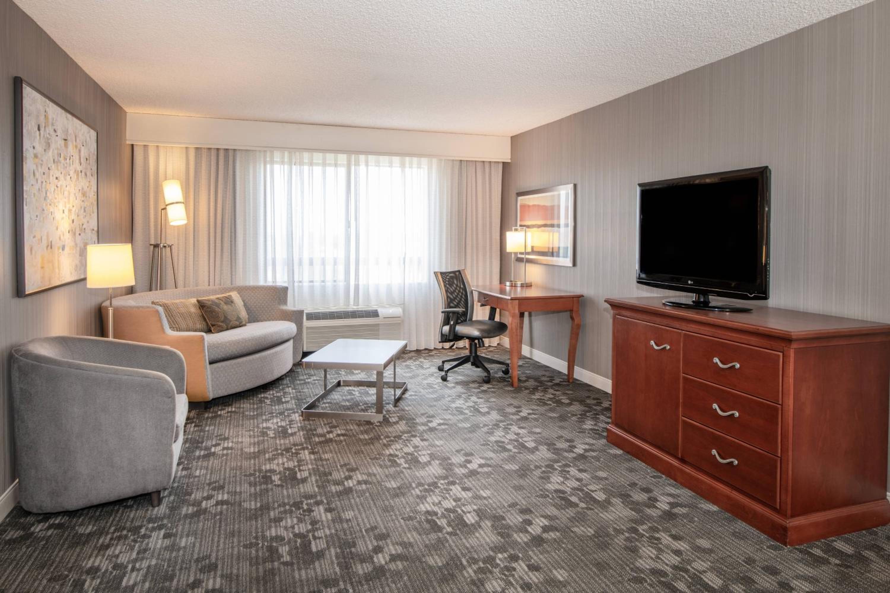 Newark Vacations - Courtyard by Marriott Newark Silicon Valley - Property Image 7