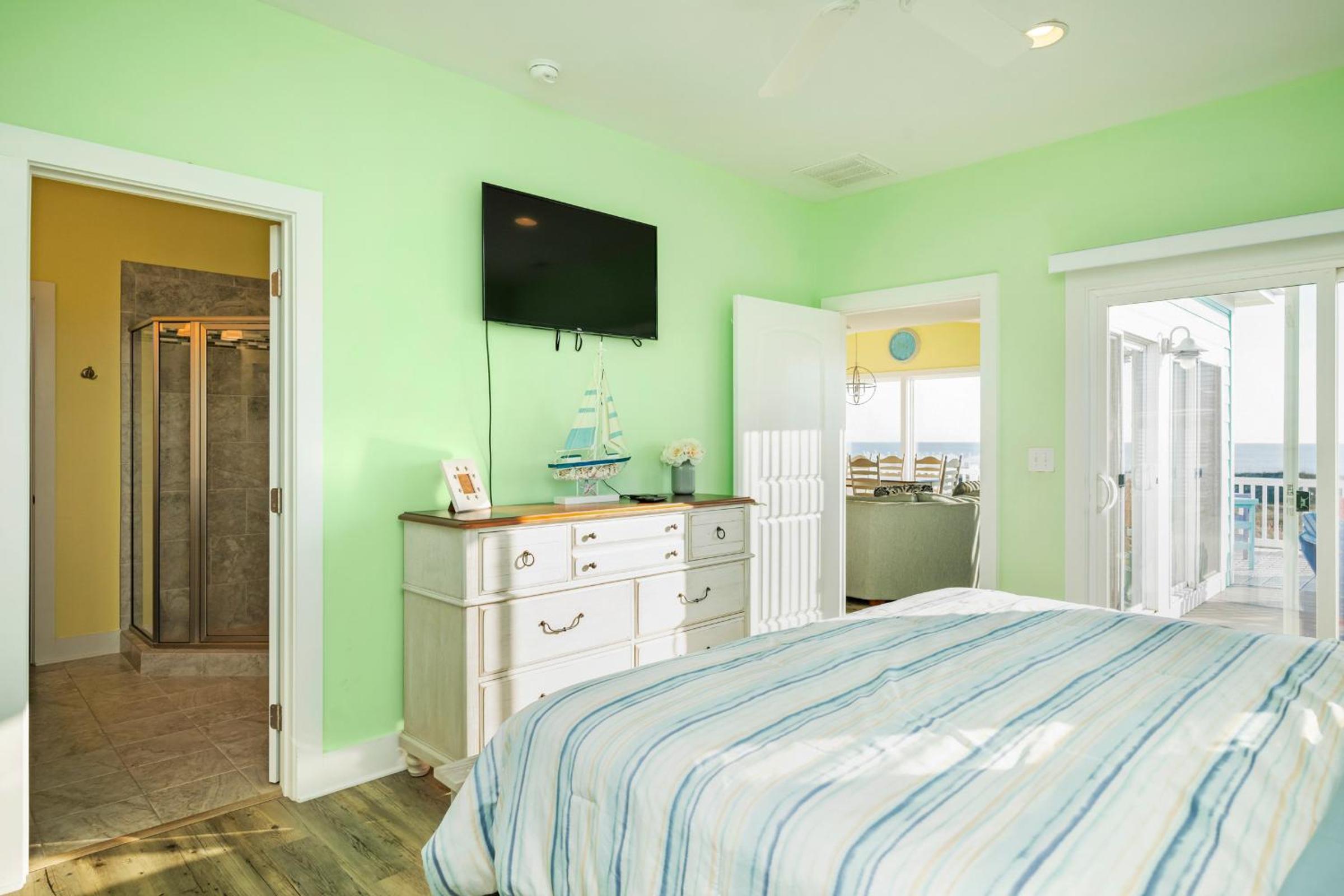 Summer Sea by Oak Island Accommodations