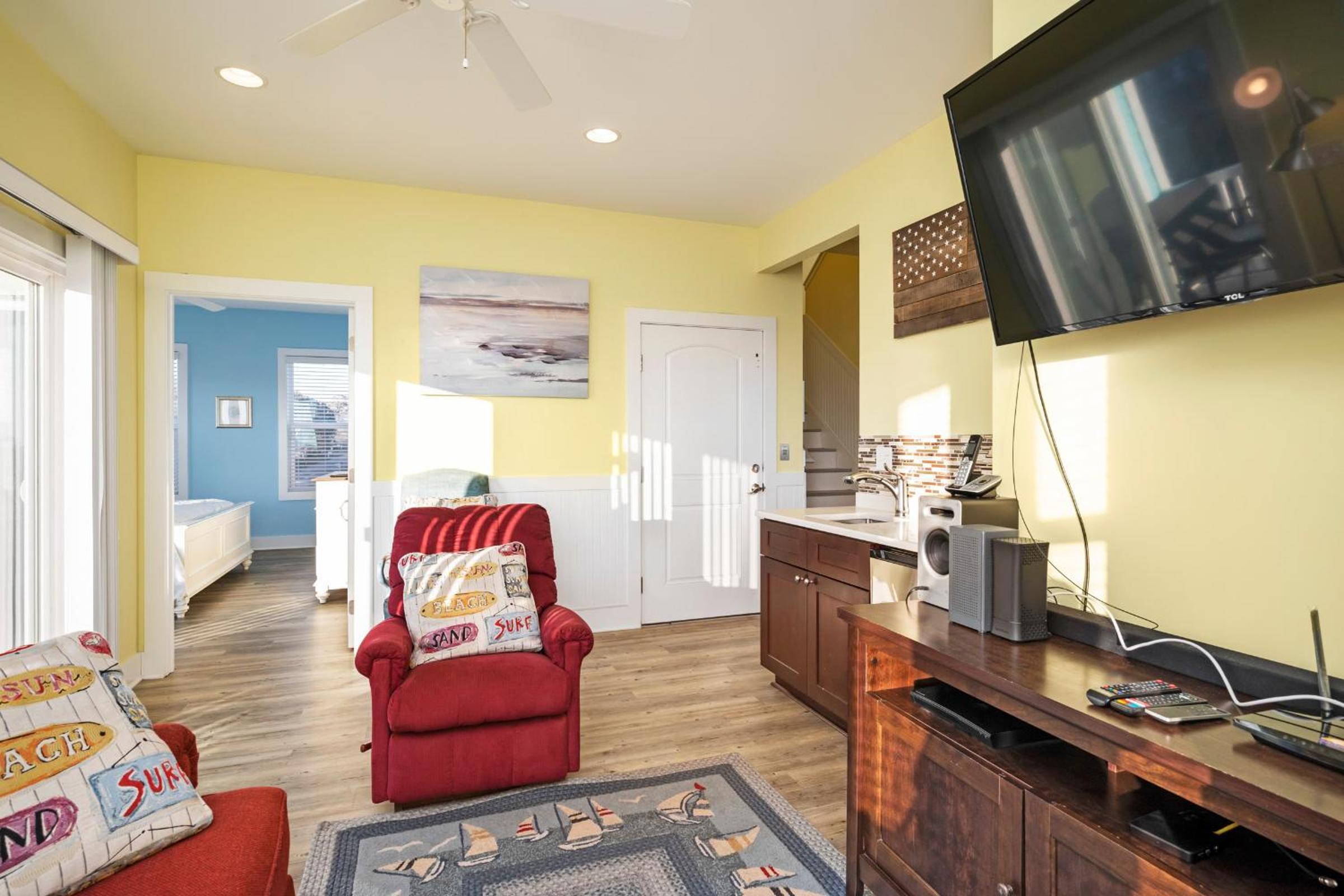 Summer Sea by Oak Island Accommodations