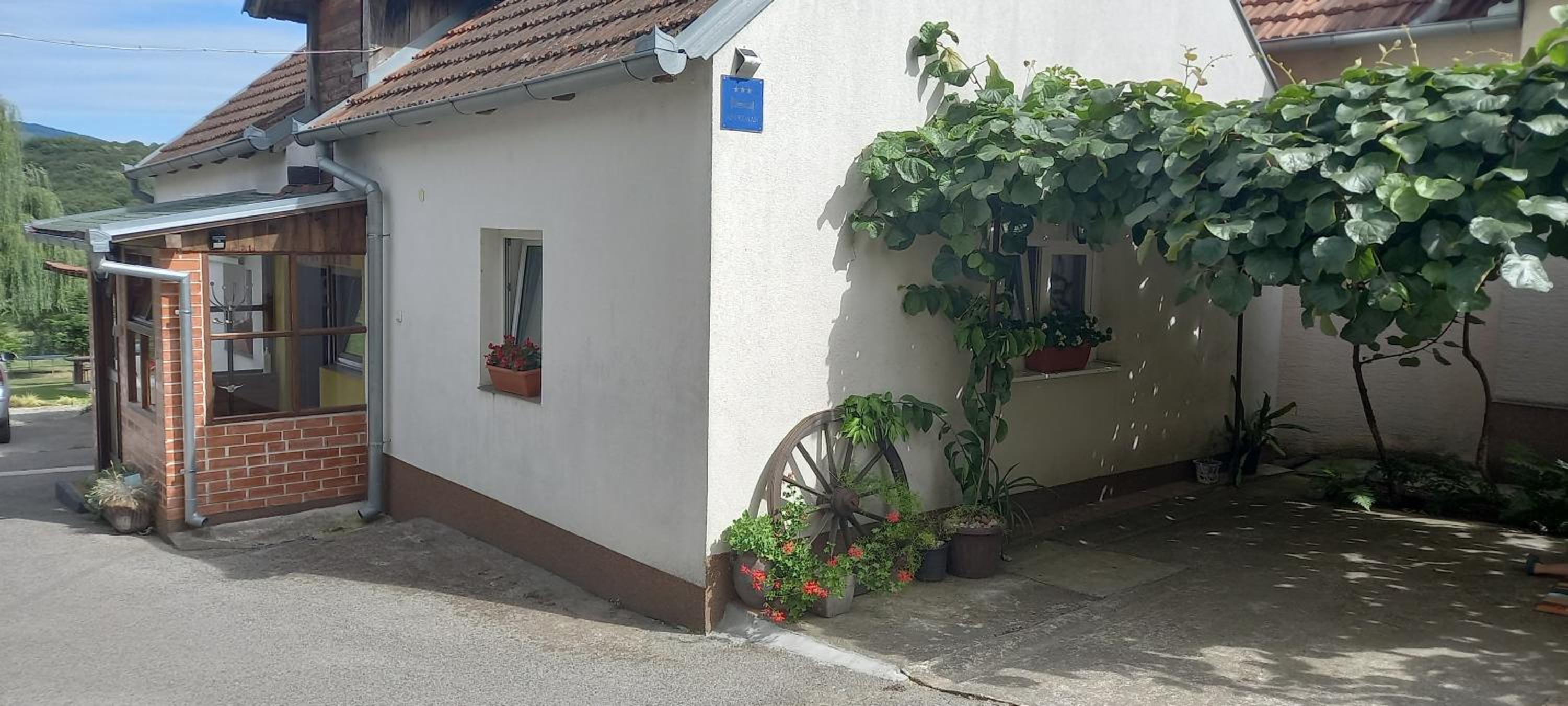 Hotel Apartman Barbara - Image 1