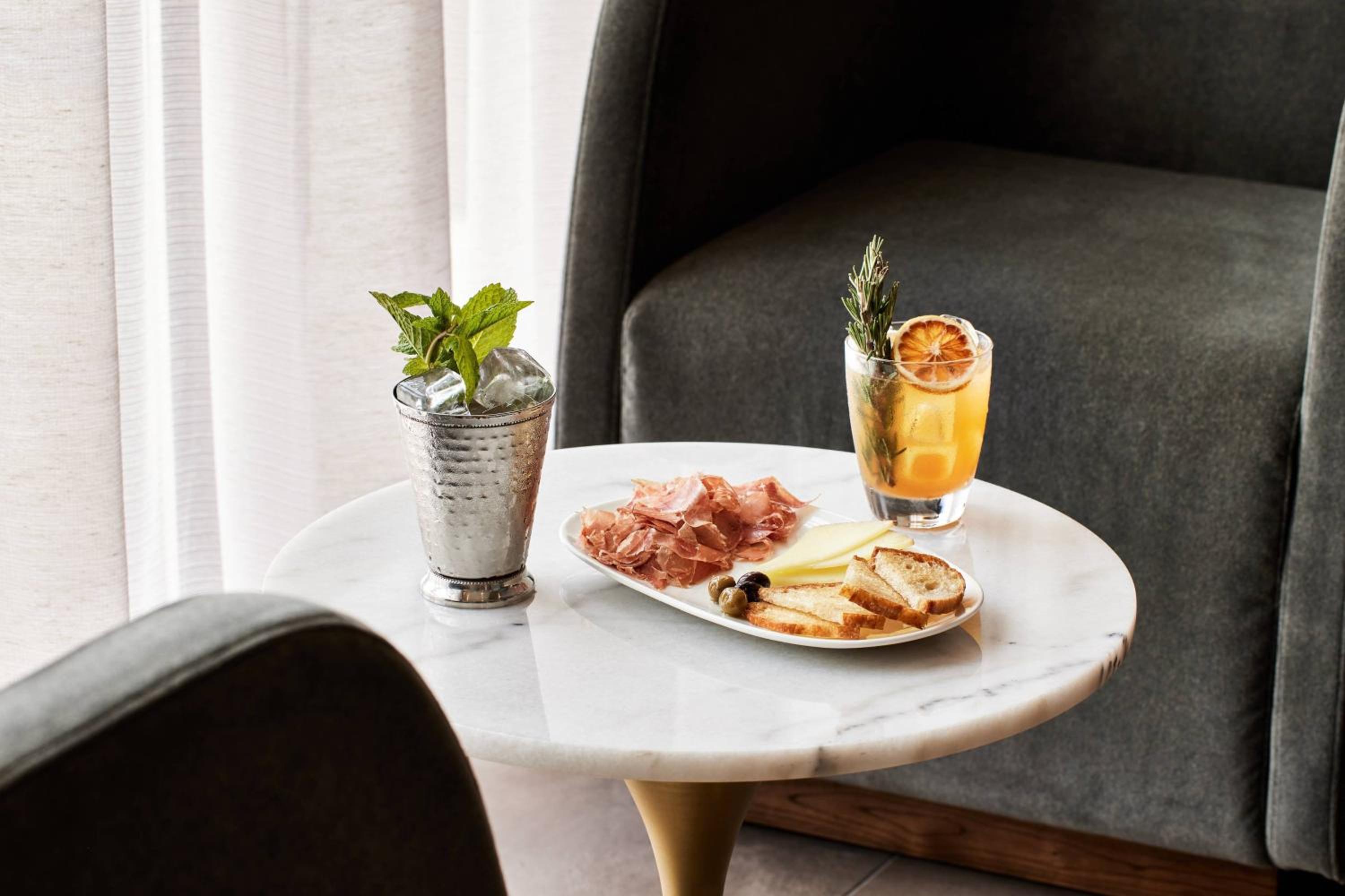 Columbus Vacations - AC Hotel by Marriott Columbus Downtown - Property Image 4