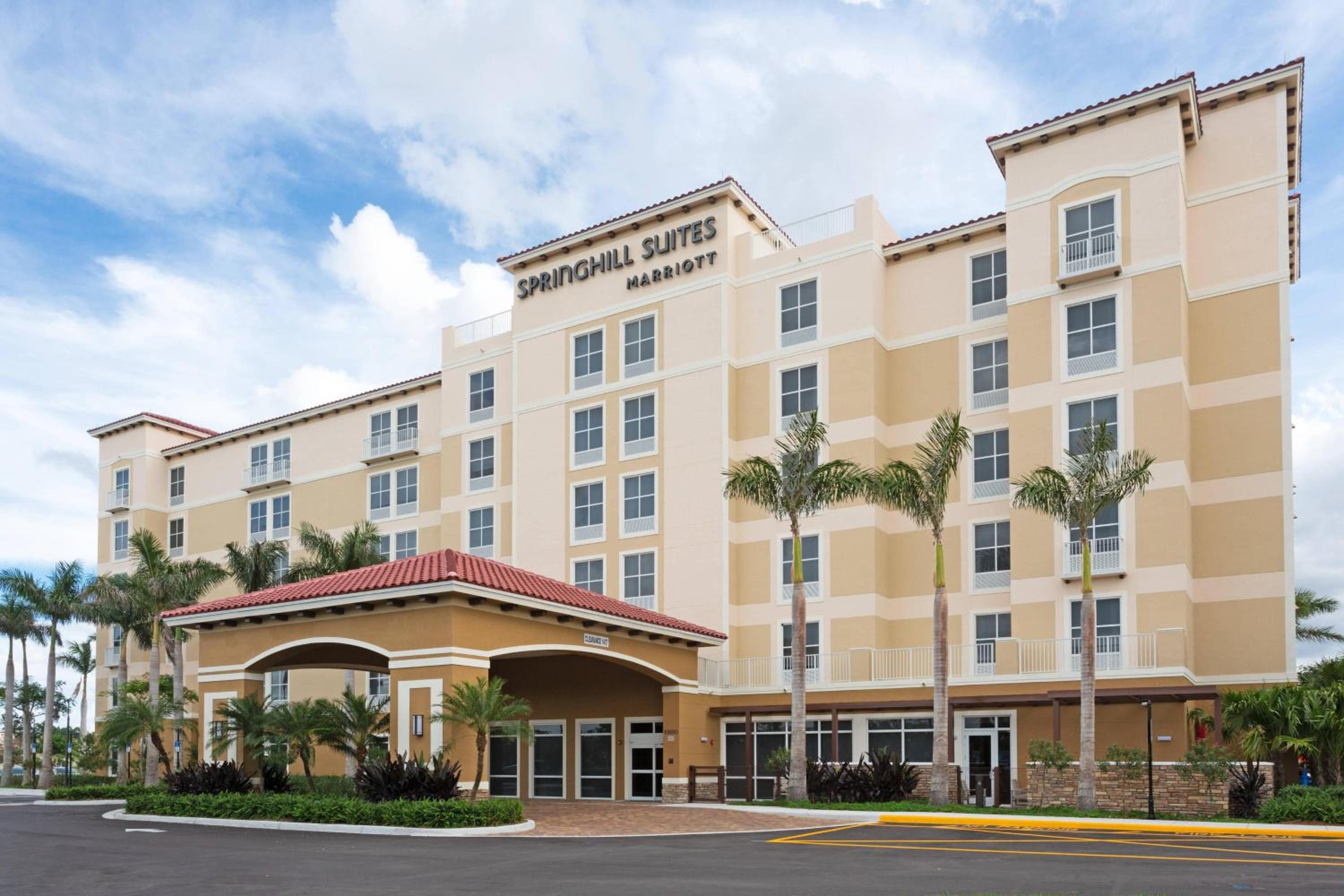 Hotel SpringHill Suites by Marriott Fort Lauderdale Miramar - Image 1