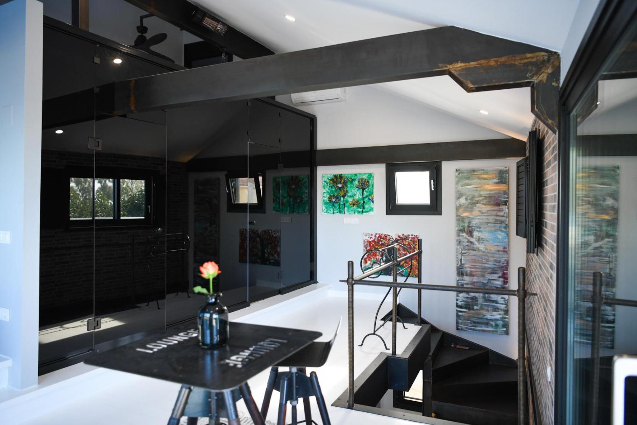 Art BeachFront Villa