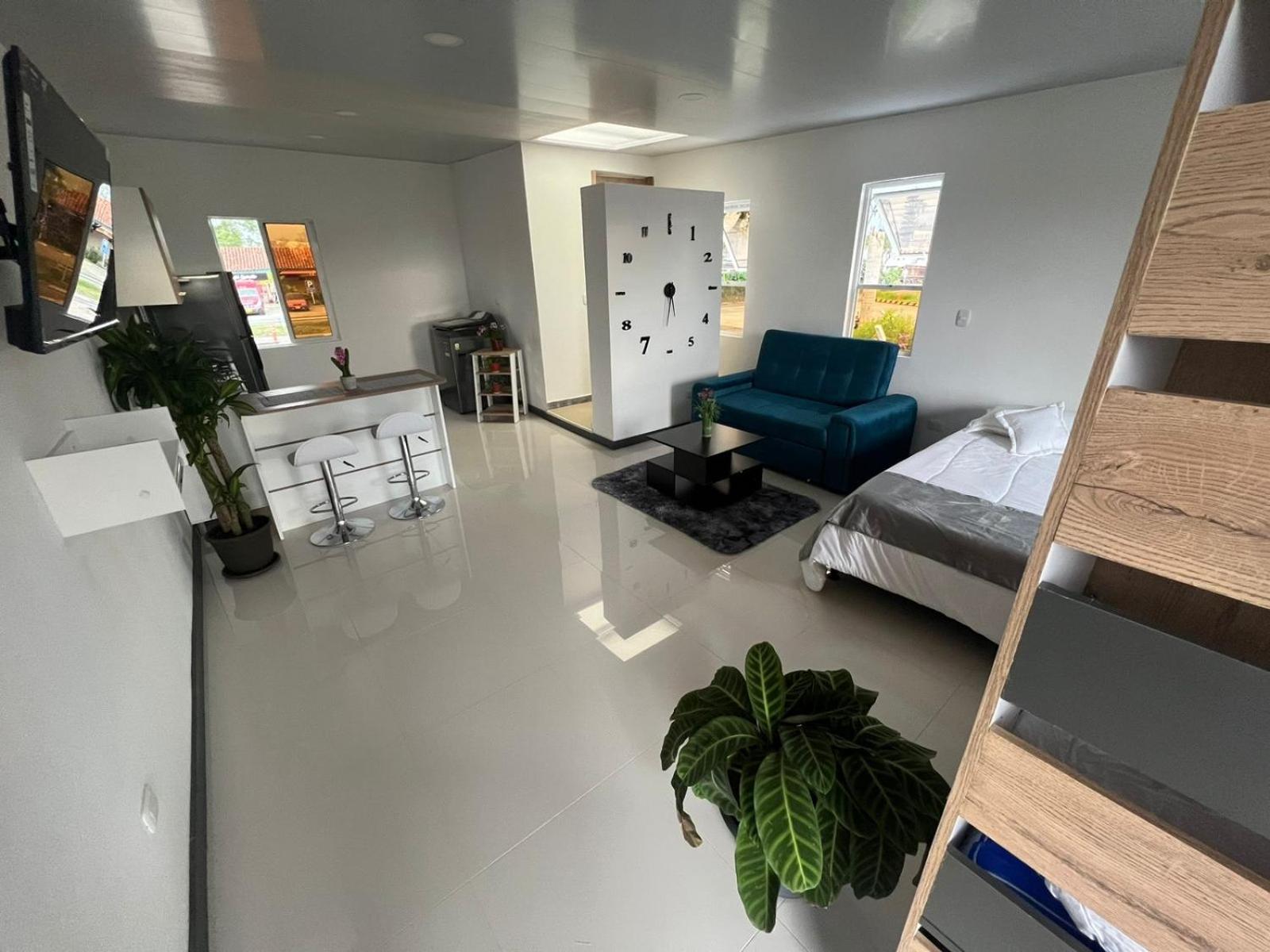 apartaestudios las astromelias Armenia