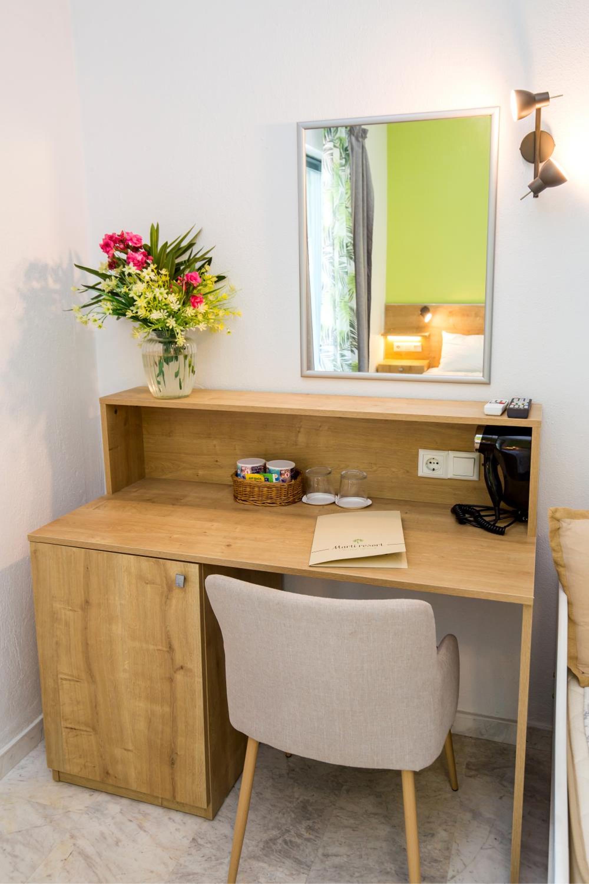 Photo 32