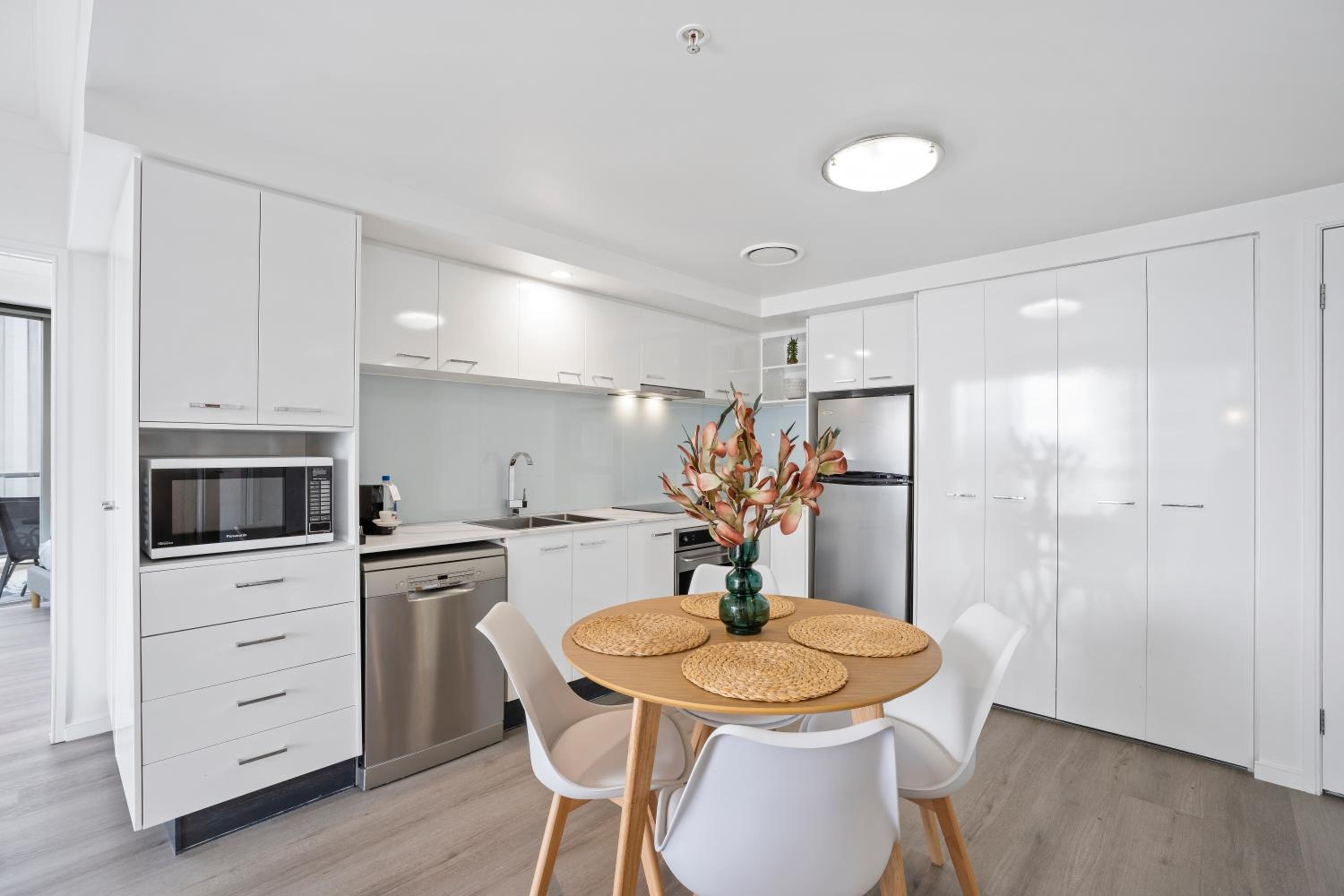 Bellagio@Chevron, Luxe, 2 Bedroom Apartment in the Heart of Surfers Paradise!
