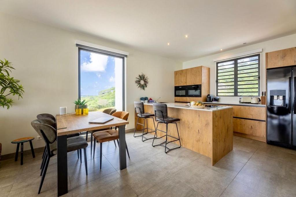 Coral Estate Ocean View Apartments