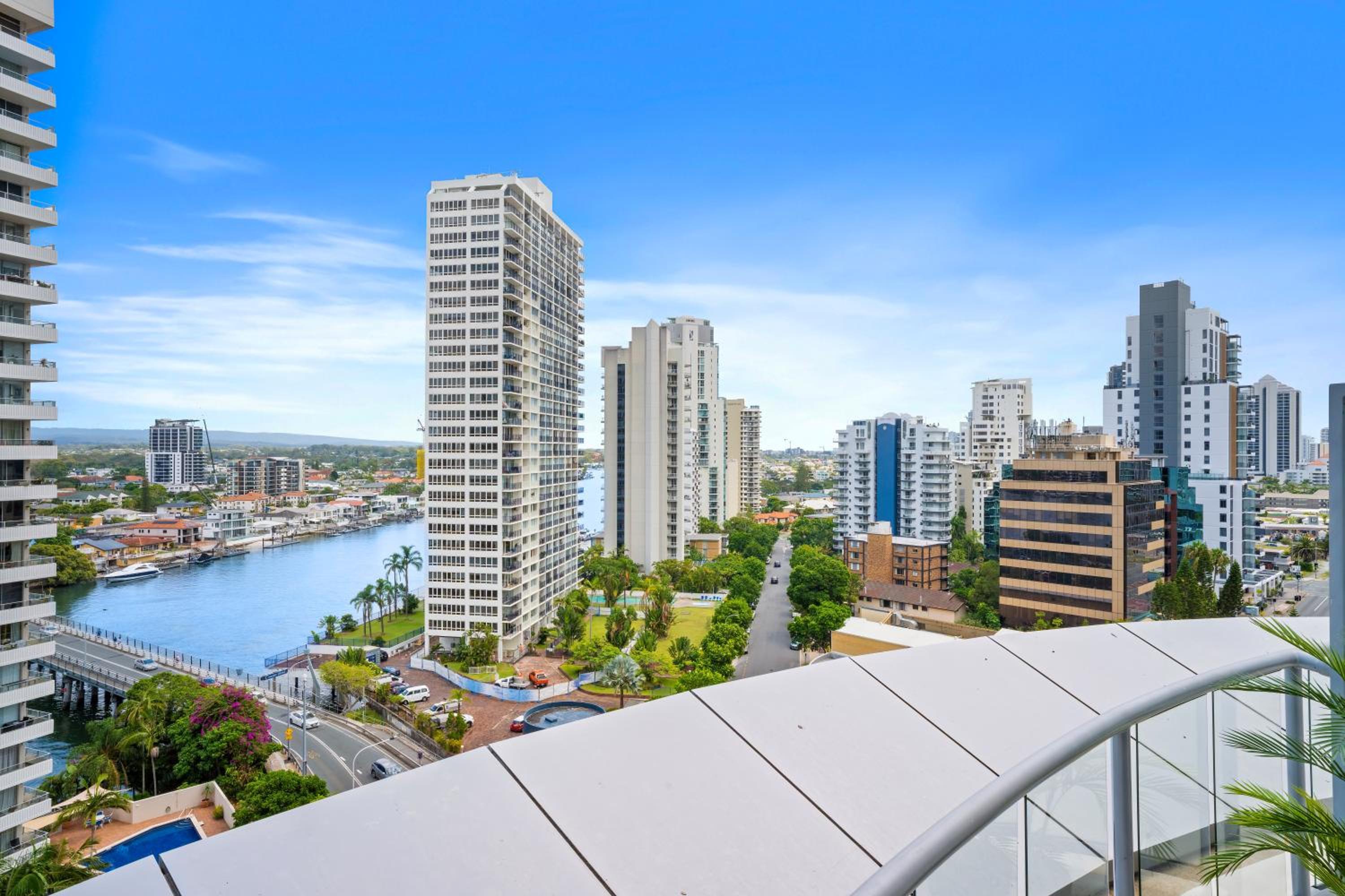 Bellagio@Chevron, Luxe, 2 Bedroom Apartment in the Heart of Surfers Paradise!