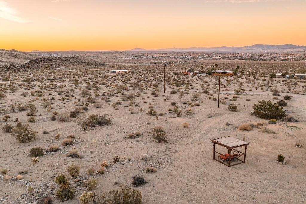 By Park Entrance, Hot Tub, Stars, Private ܍ WKNDR