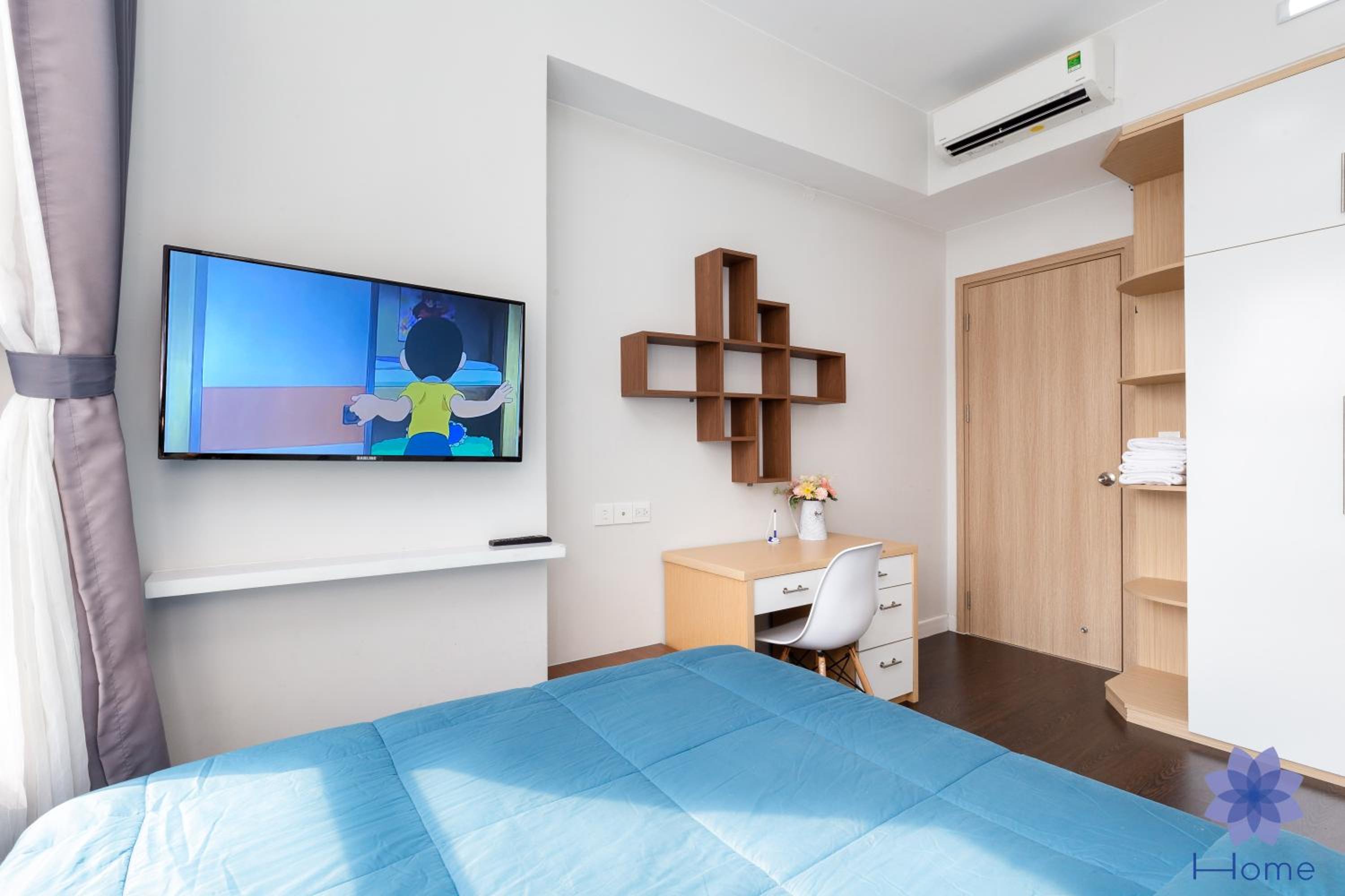 iHome Furnished Apartments with Free Gym & Pool, Airport Pick-Up Service