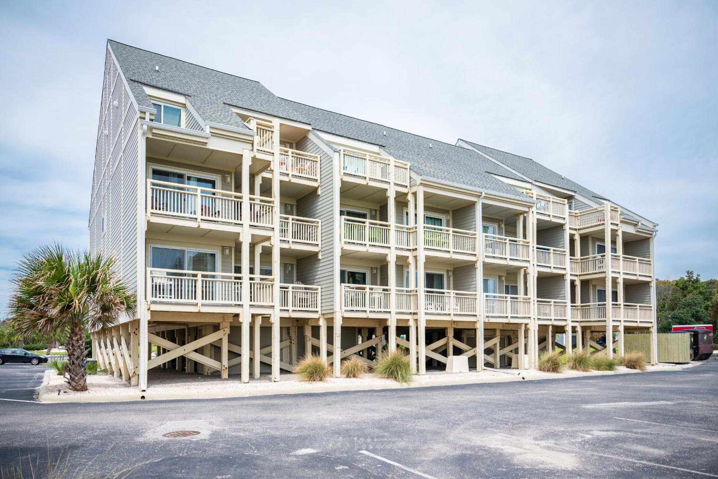 Flip Flop Fantasy by Oak Island Accommodations