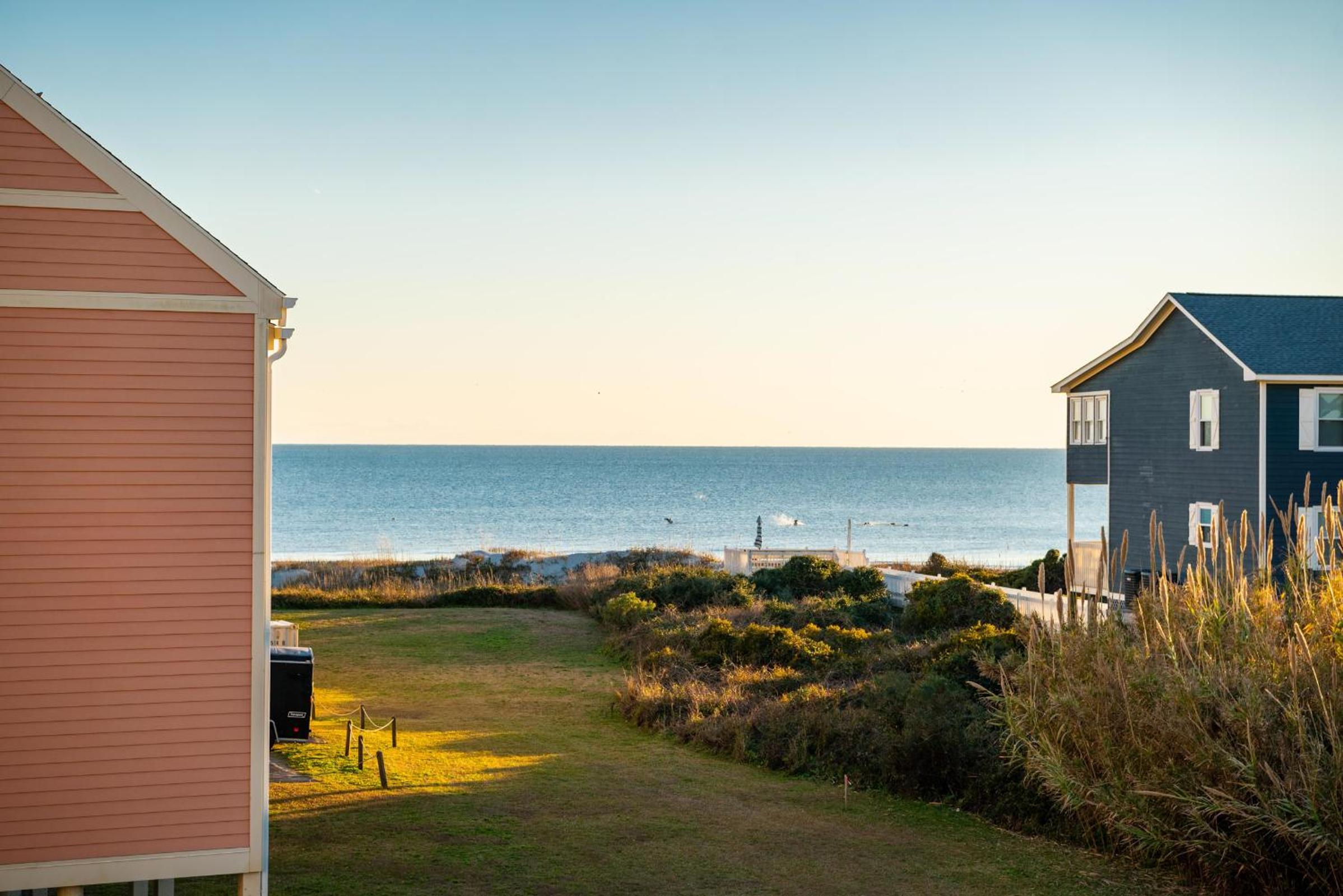 Sunset Blvd by Oak Island Accommodations