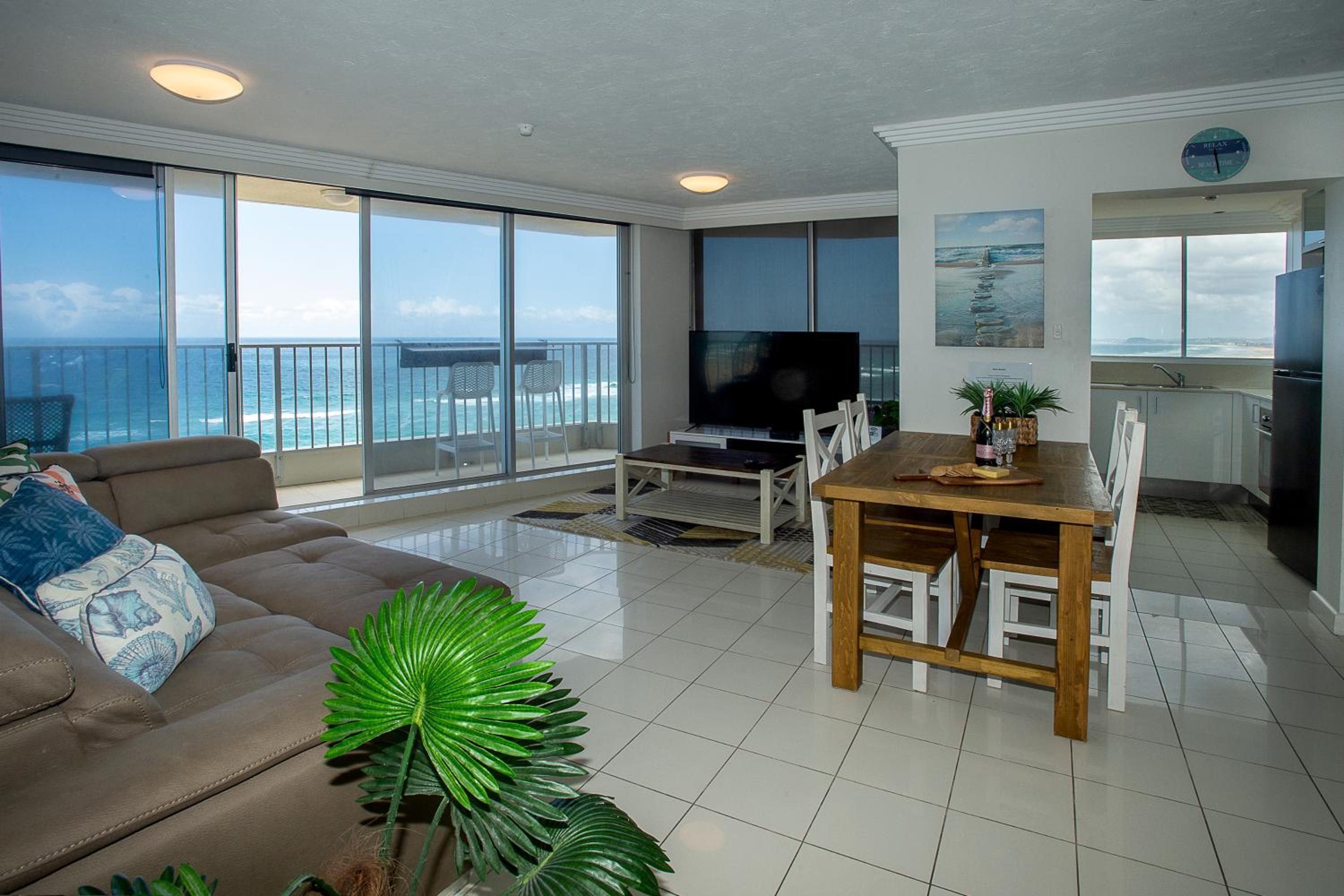 BEACHSIDE/ PARADISE BEST VIEWS GOLD COAST