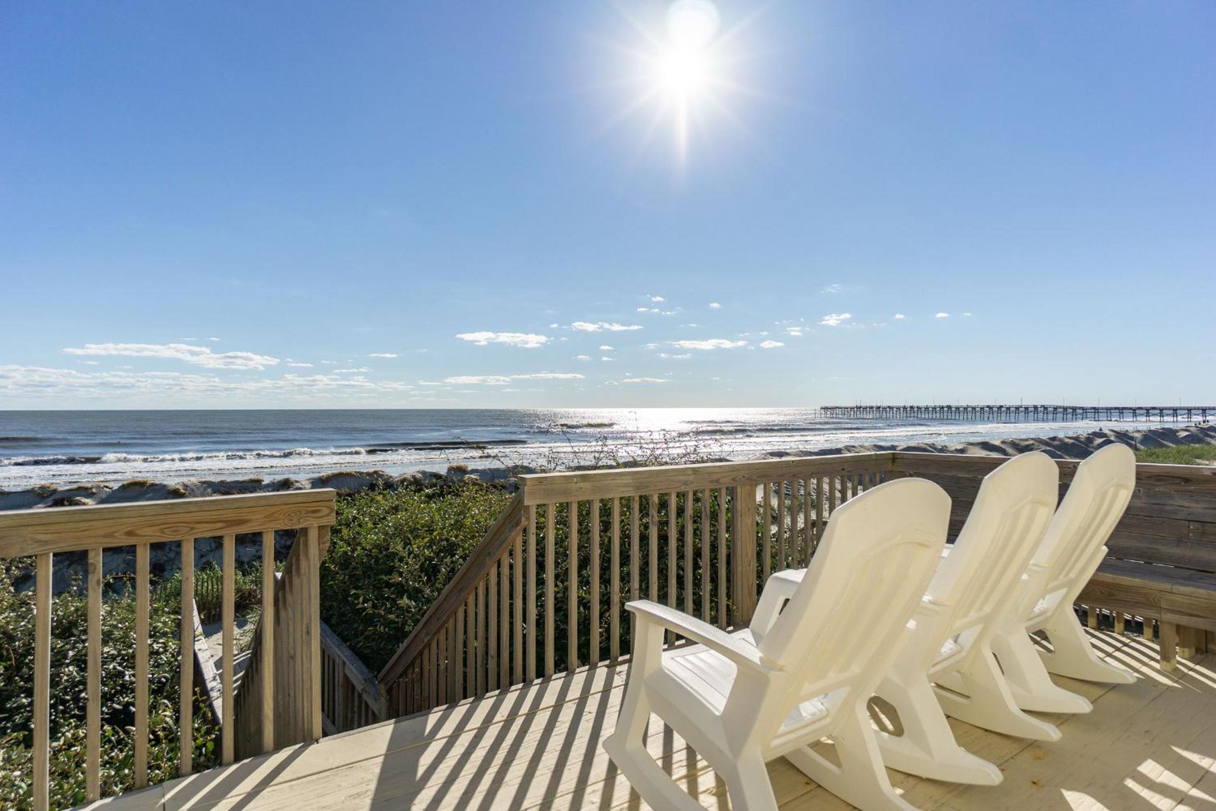 Sandy Toes and Salty Kisses by Oak Island Accommodations view 2