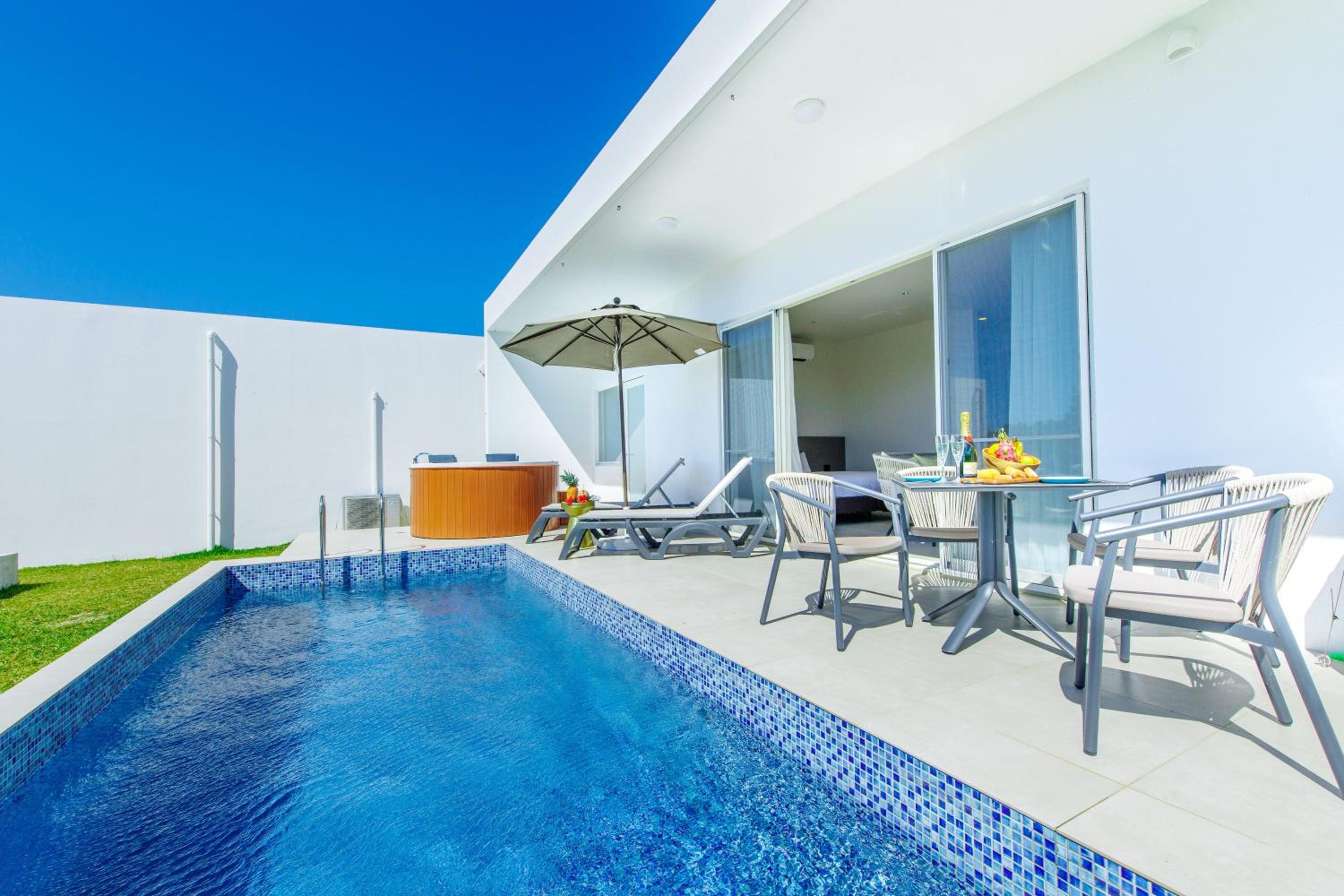 Crystal Villa Bayside view 3