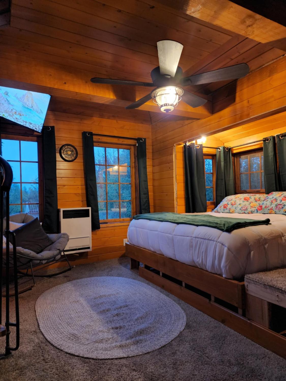 The Eagle's Nest Treehouse Cabin