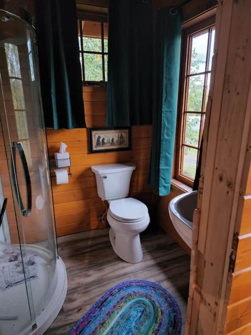 The Eagle's Nest Treehouse Cabin