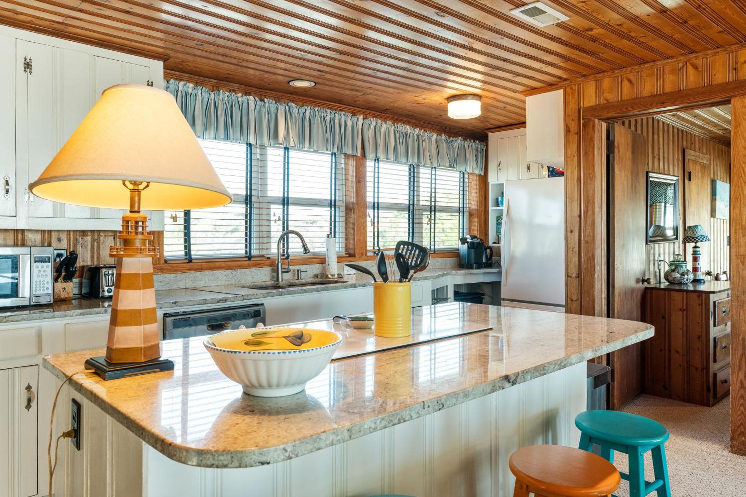 Sea And Sound by Oak Island Accommodations
