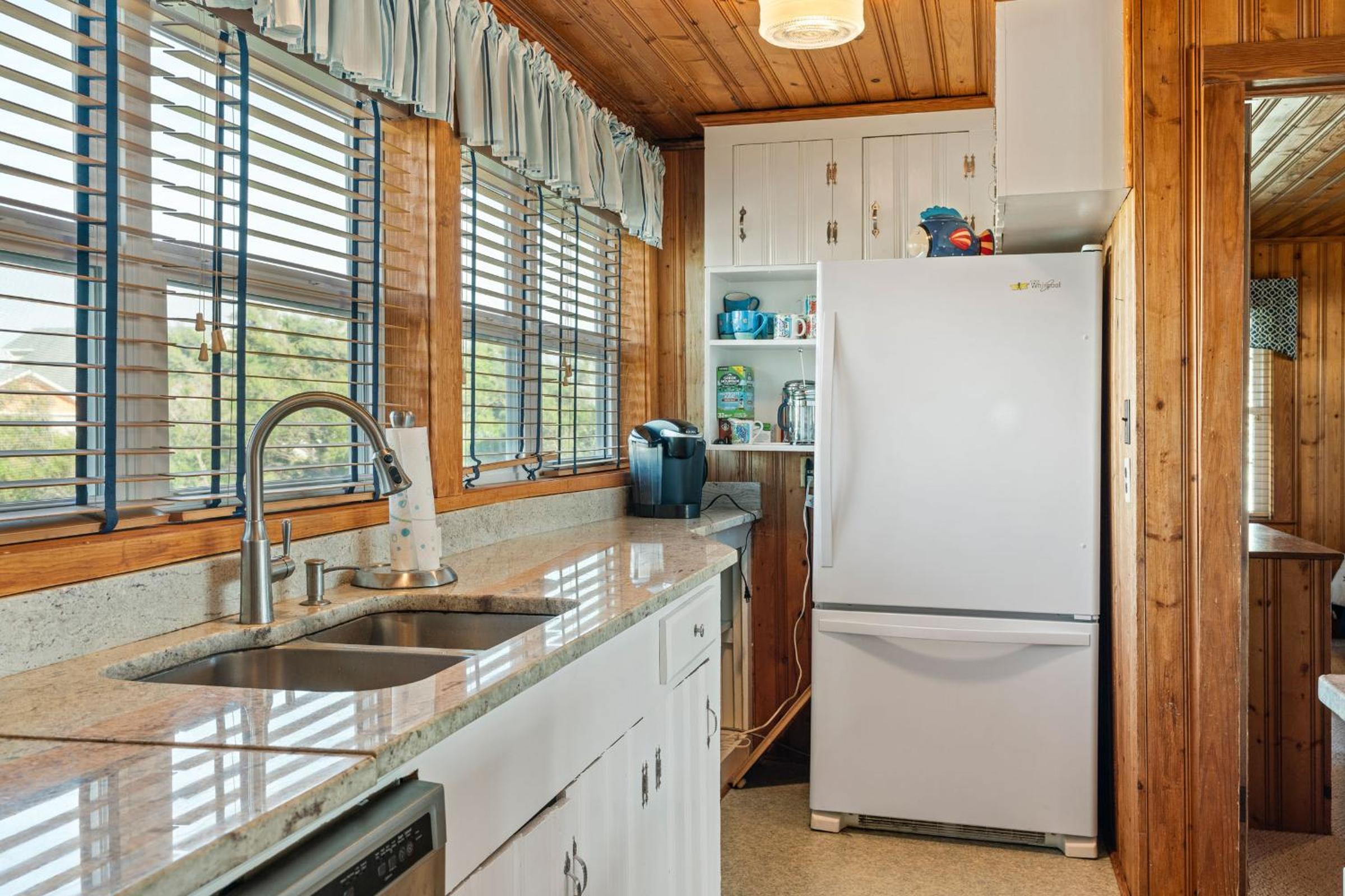 Sea And Sound by Oak Island Accommodations