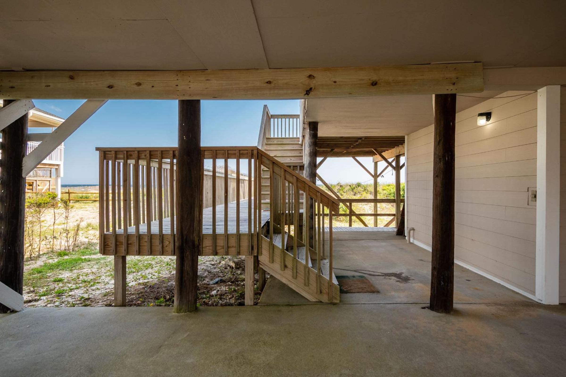 Sea And Sound by Oak Island Accommodations
