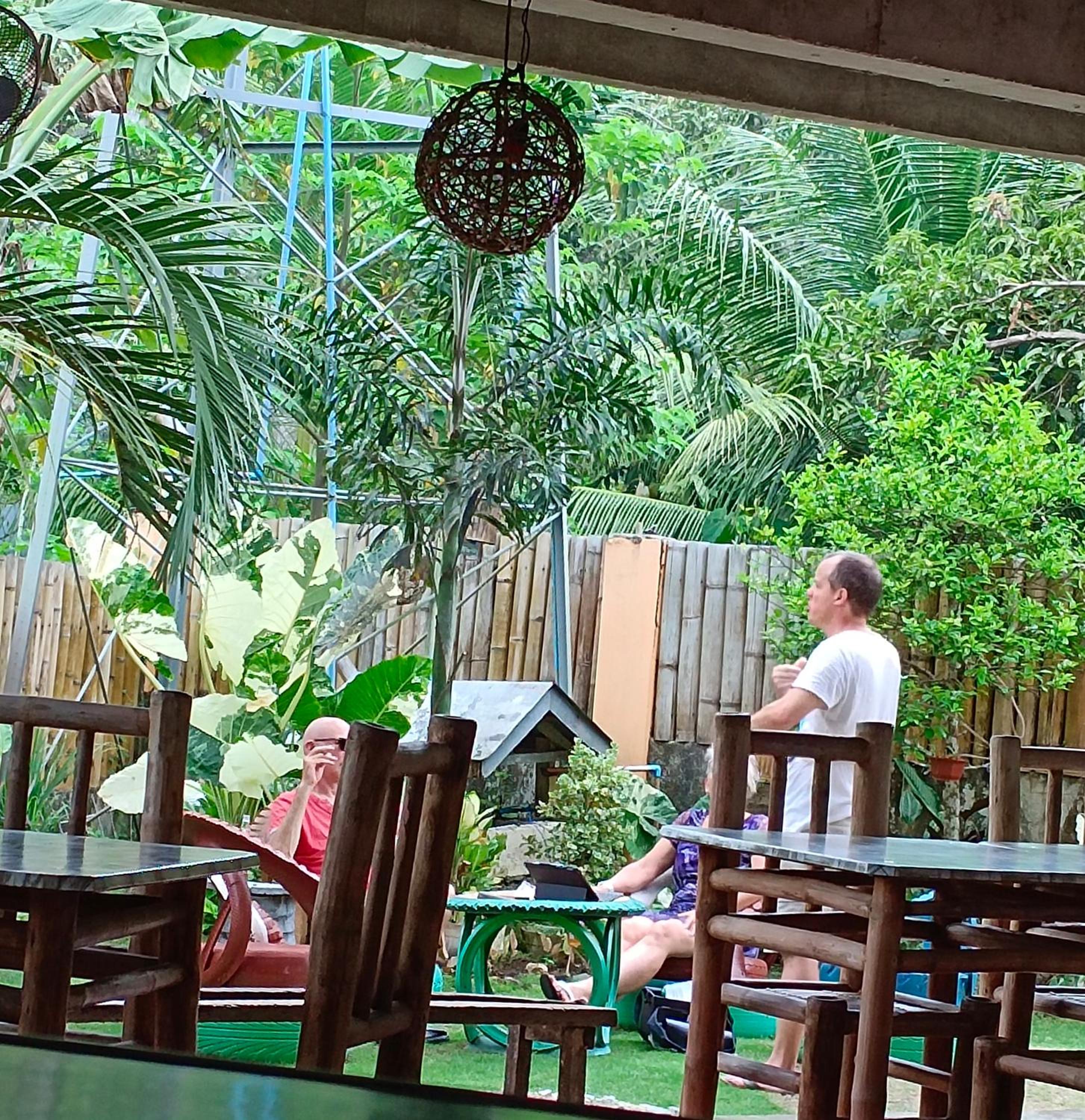 Greenhut Pension & Bar view 4