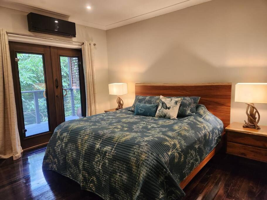 Rustic Queen of Leura