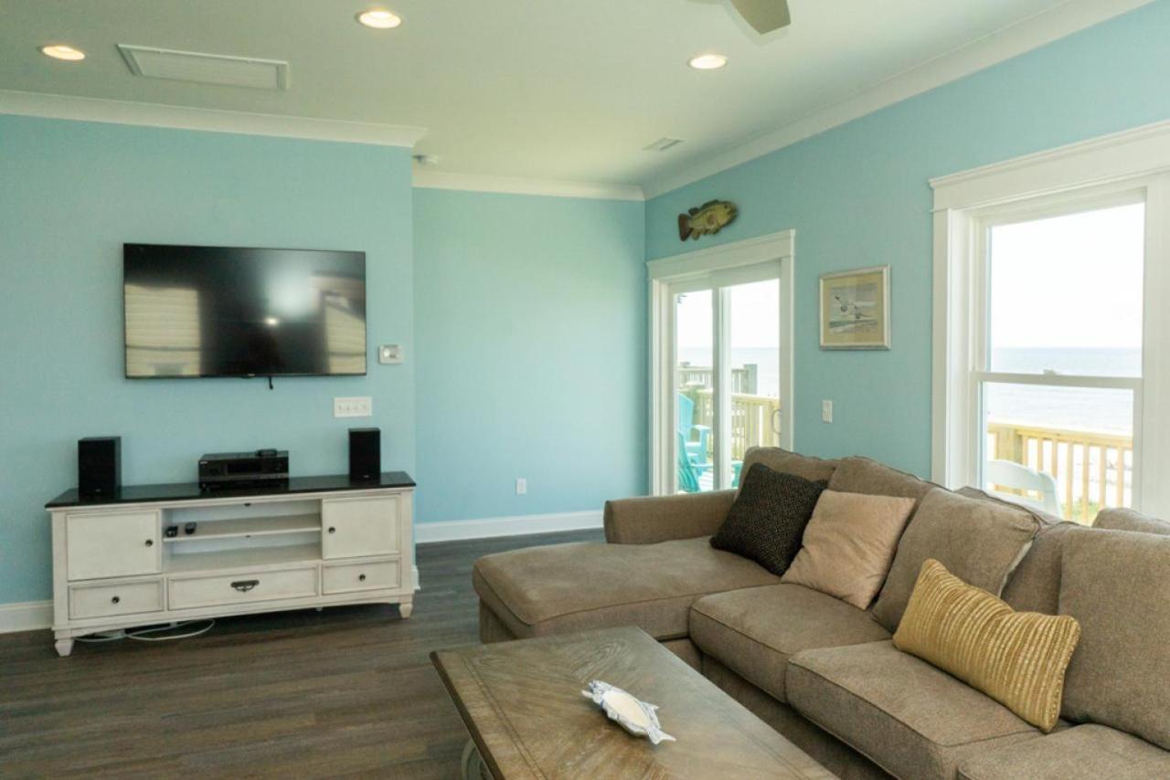 Salt & Light by Oak Island Accommodations view 4