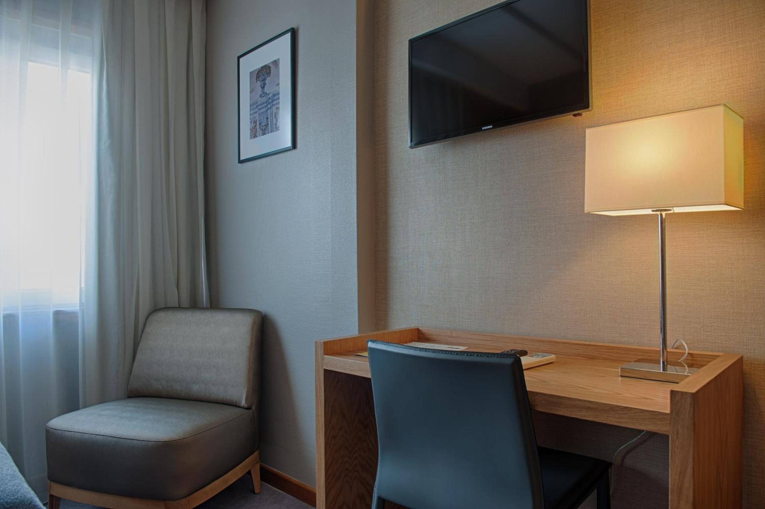 Coimbra Vacations - Hotel Oslo - Property Image 1