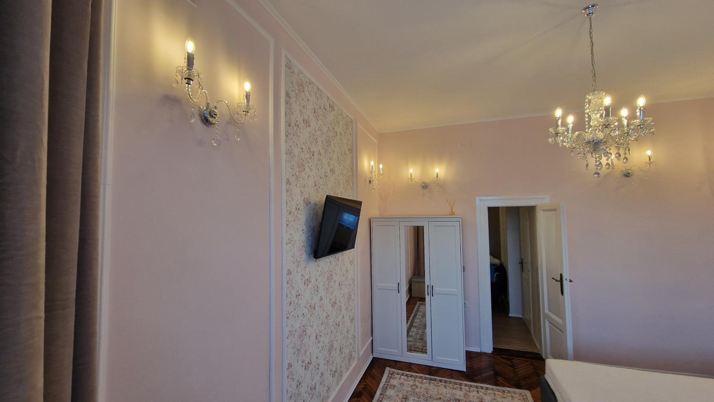 UVS Central Luxury Apartment