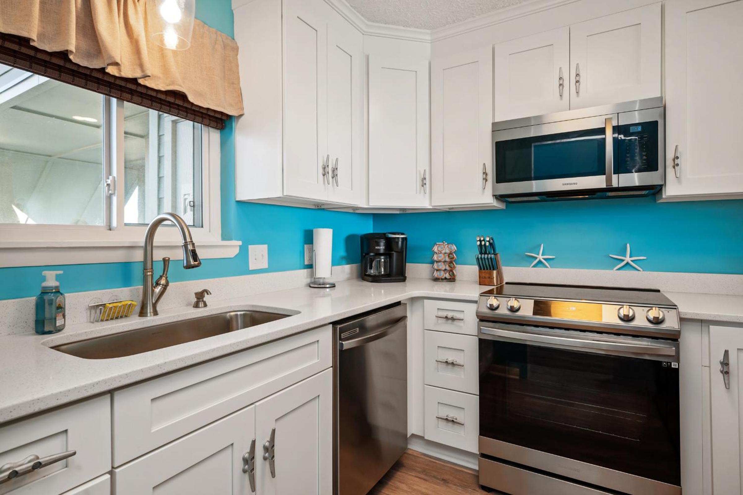 Changing Tides by Oak Island Accommodations