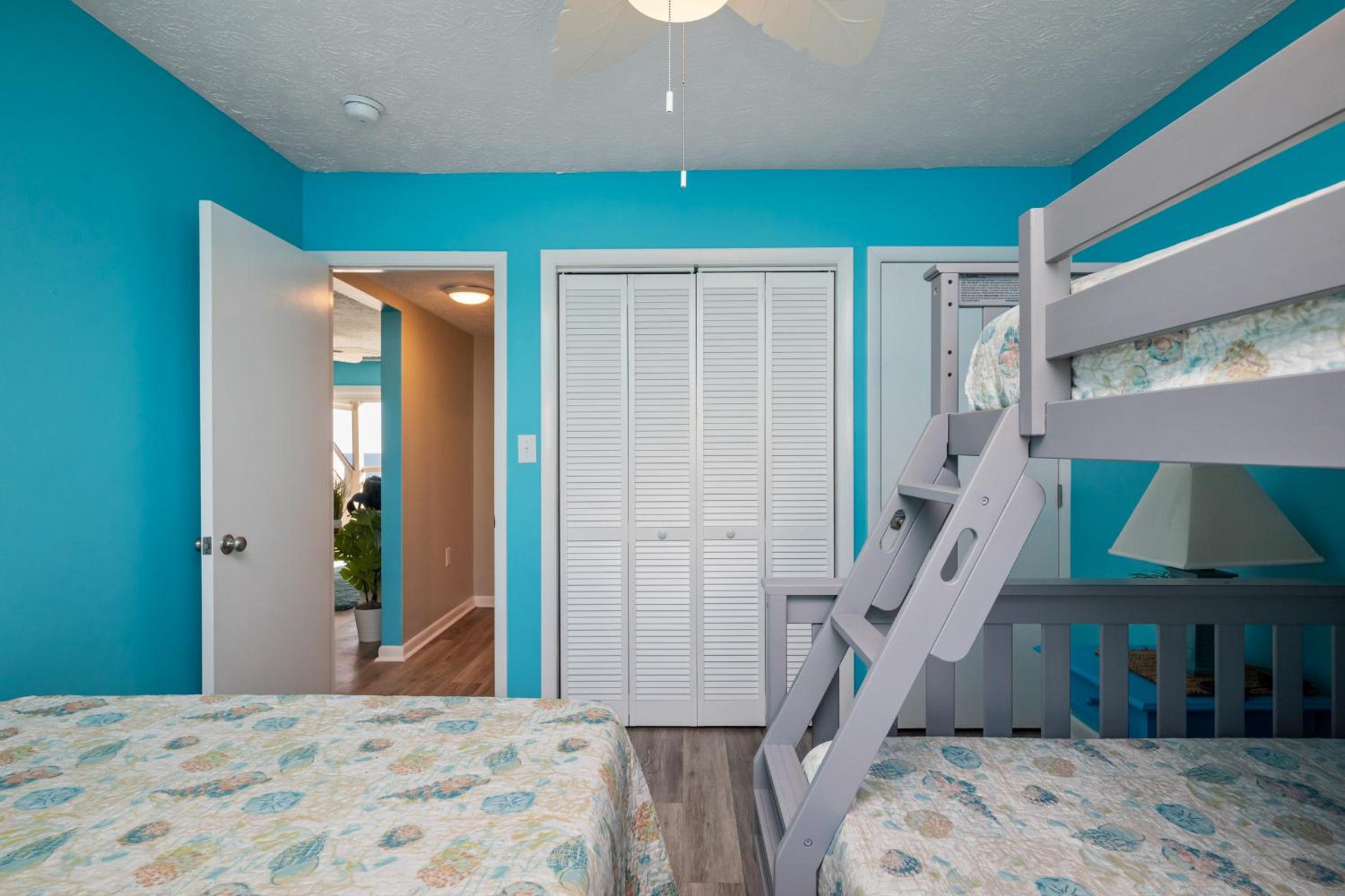 Changing Tides by Oak Island Accommodations
